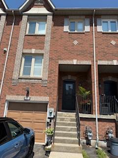 Photo 8 of Unit Main, 201 Kelso Crescent, Vaughan, Maple — HOMEH