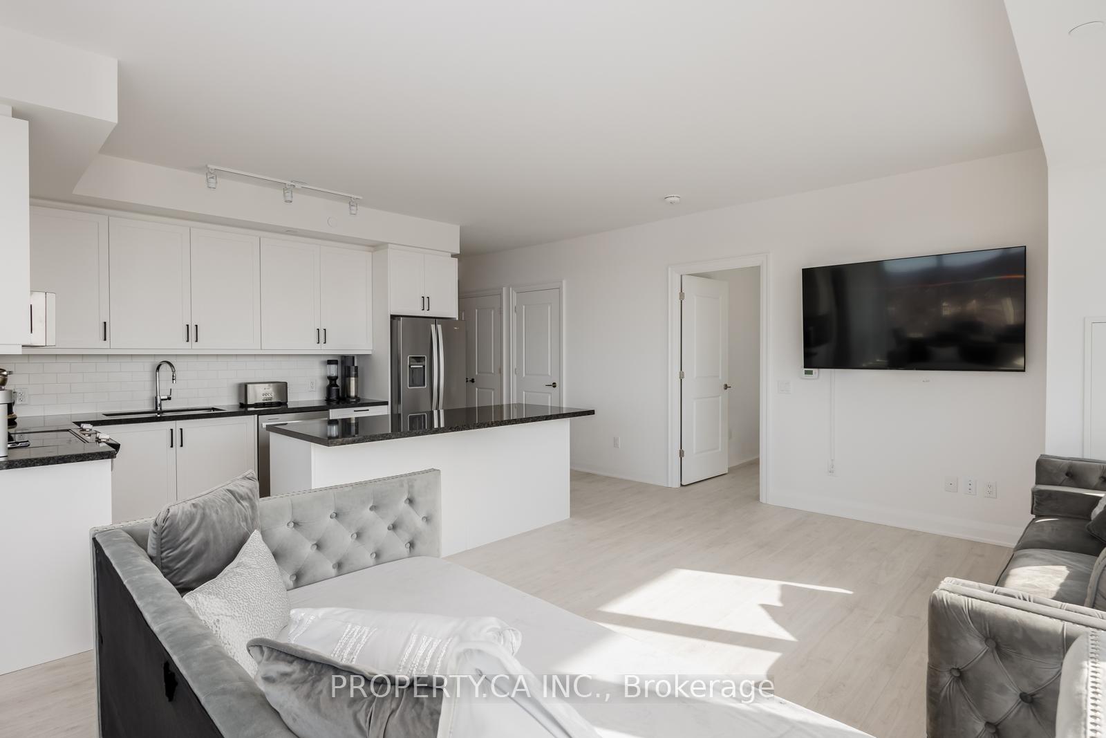 Photo 5 of Unit 813, 10 Gatineau Drive, Vaughan, Beverley Glen — HOMEH