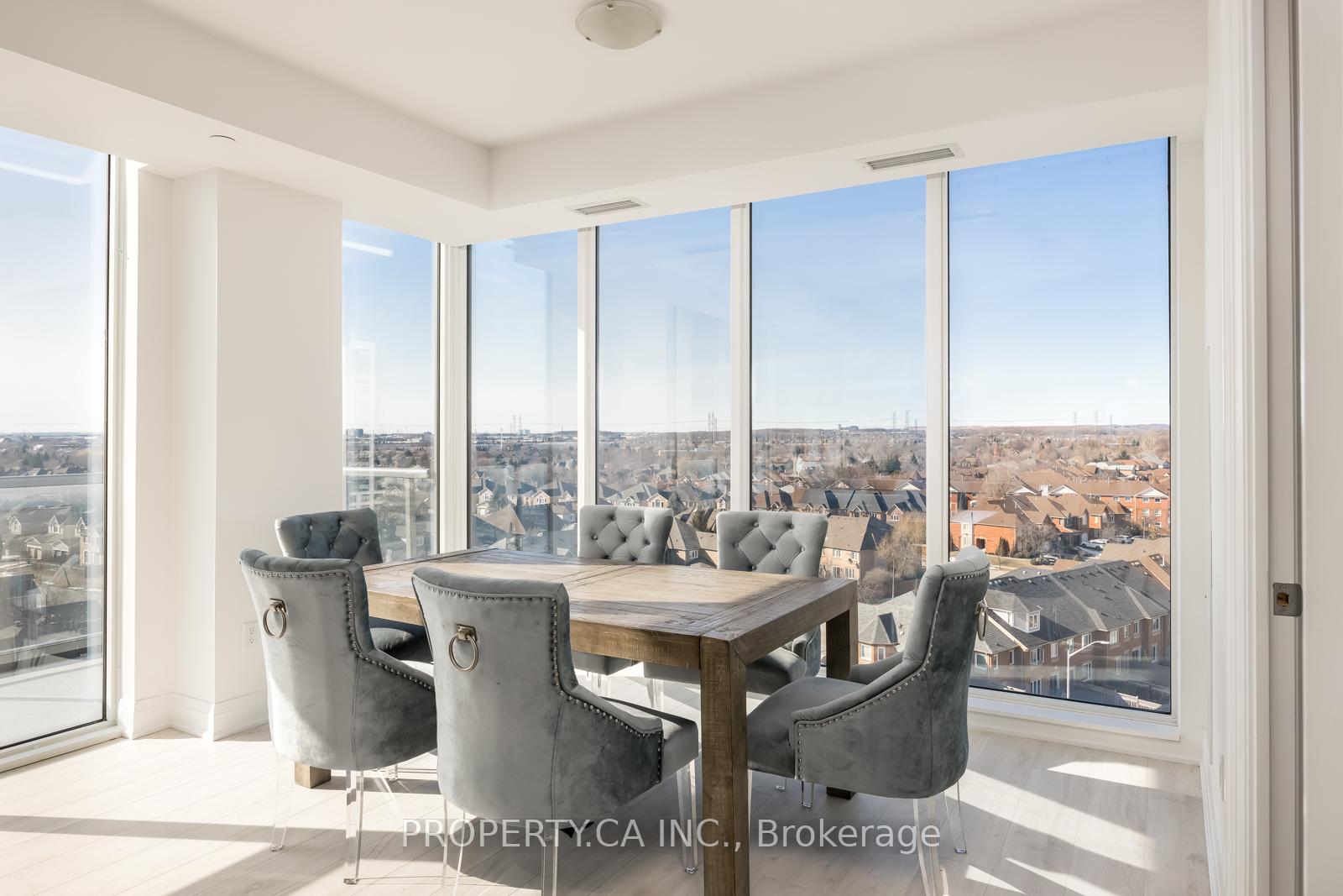 Photo 32 of Unit 813, 10 Gatineau Drive, Vaughan, Beverley Glen — HOMEH