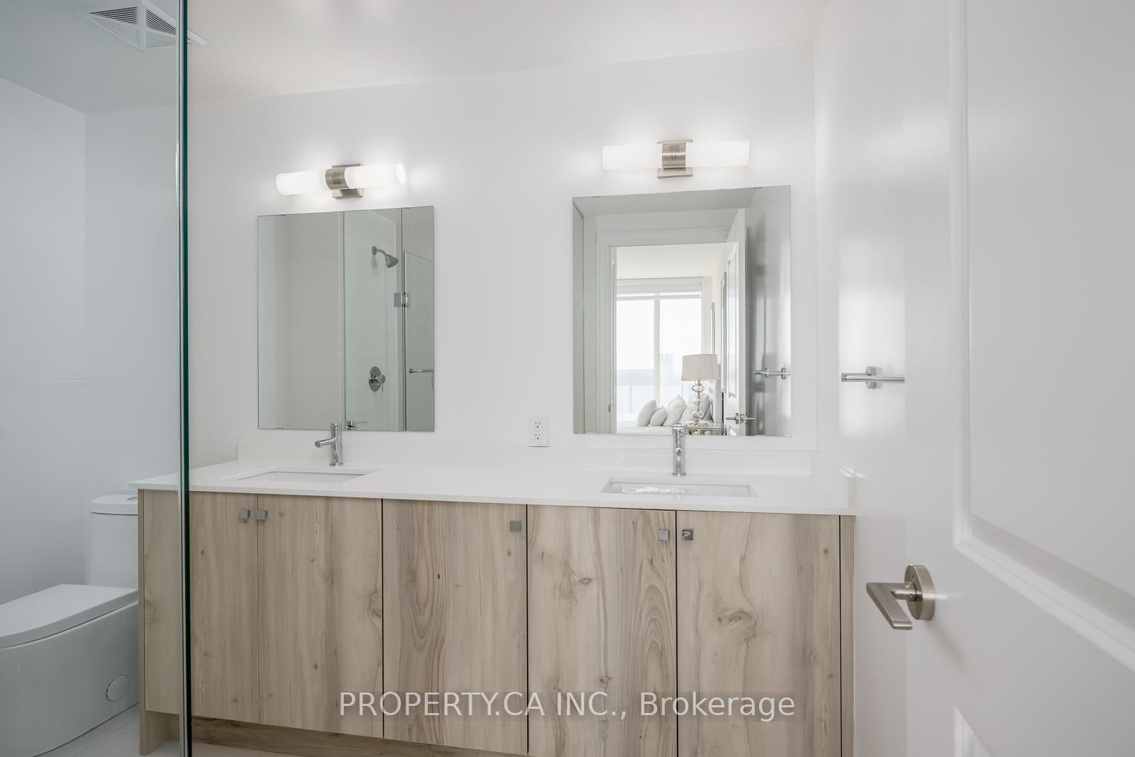 Photo 12 of Unit 813, 10 Gatineau Drive, Vaughan, Beverley Glen — HOMEH