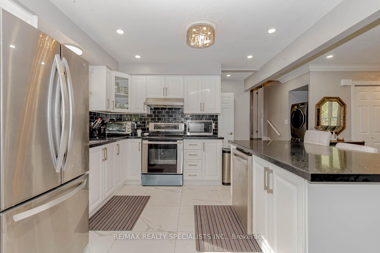 Photo 1 of 306 Kelson Avenue N, Grimsby, Grimsby Beach — HOMEH