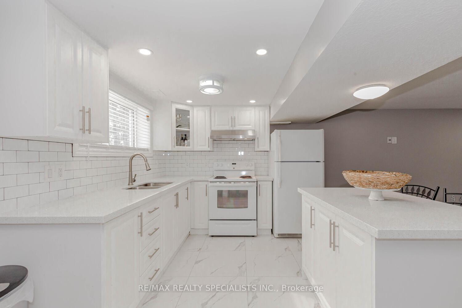 Photo 22 of 306 Kelson Avenue N, Grimsby, Grimsby Beach — HOMEH
