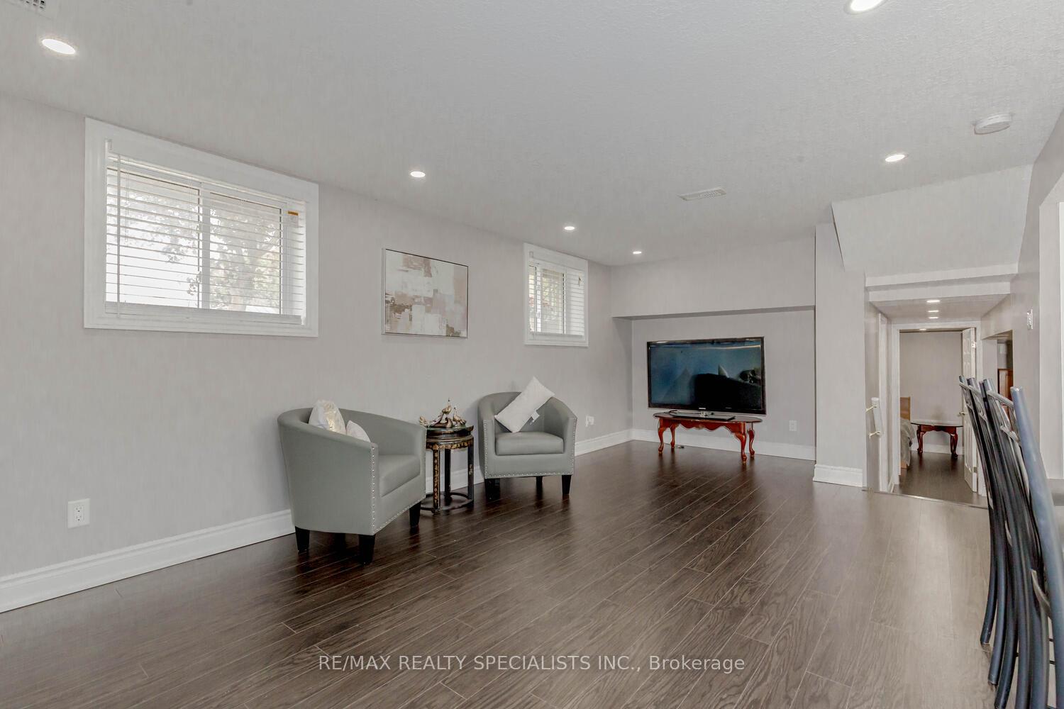 Photo 24 of 306 Kelson Avenue N, Grimsby, Grimsby Beach — HOMEH