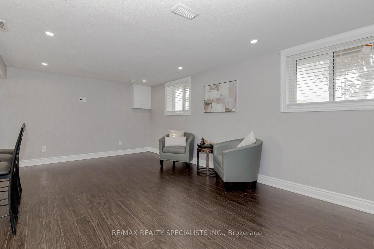 Photo 25 of 306 Kelson Avenue N, Grimsby, Grimsby Beach — HOMEH