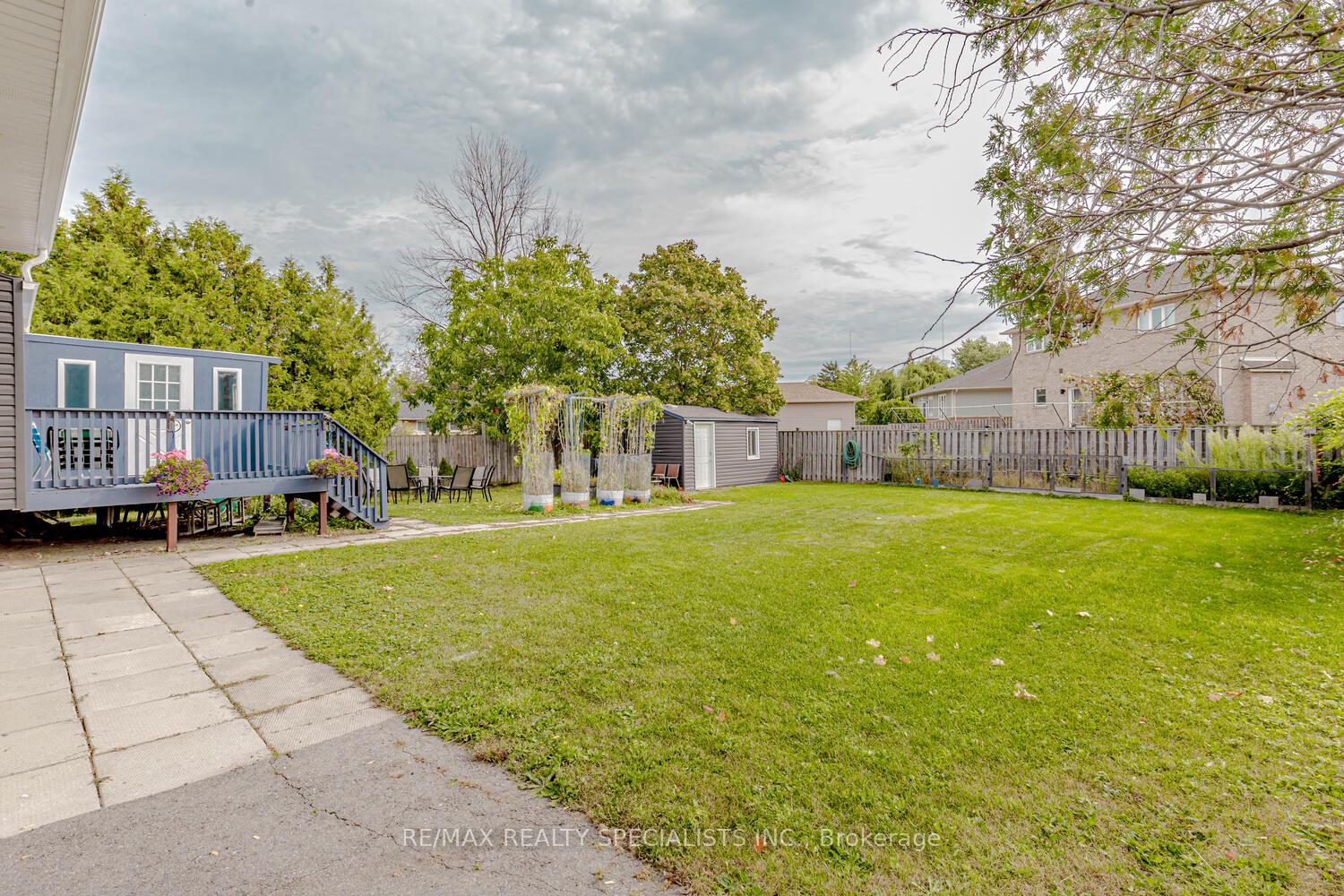 Photo 31 of 306 Kelson Avenue N, Grimsby, Grimsby Beach — HOMEH