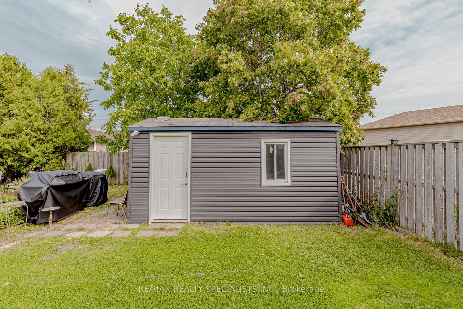 Photo 33 of 306 Kelson Avenue N, Grimsby, Grimsby Beach — HOMEH