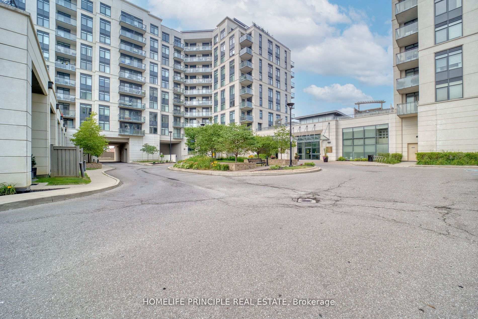 Photo 3 of Unit 712, 12 Woodstream Boulevard, Vaughan, Vaughan Grove — HOMEH