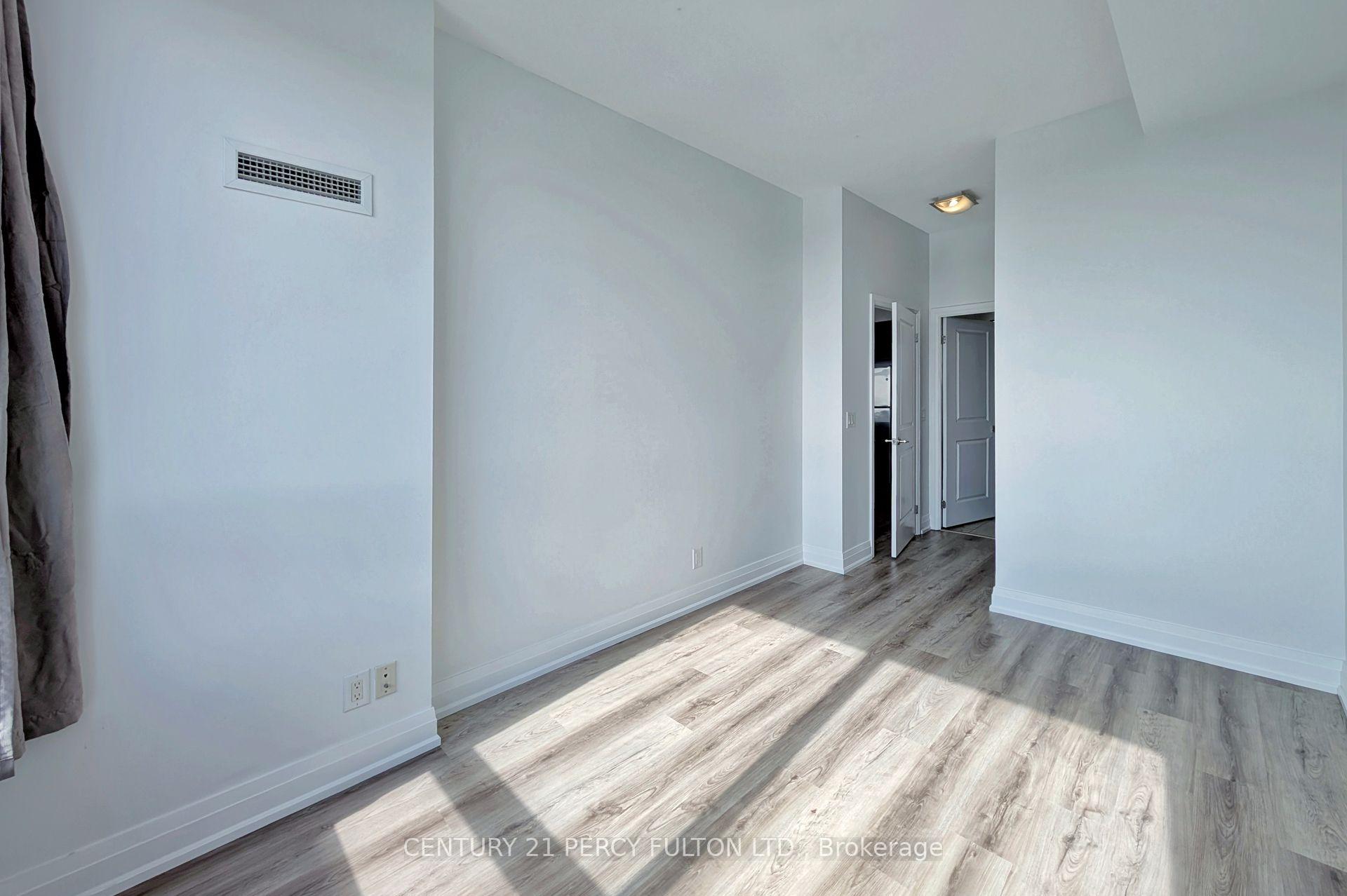 Photo 28 of Unit 1507, 520 Steeles Avenue W, Vaughan, Crestwood-Springfarm-Yorkhill — HOMEH