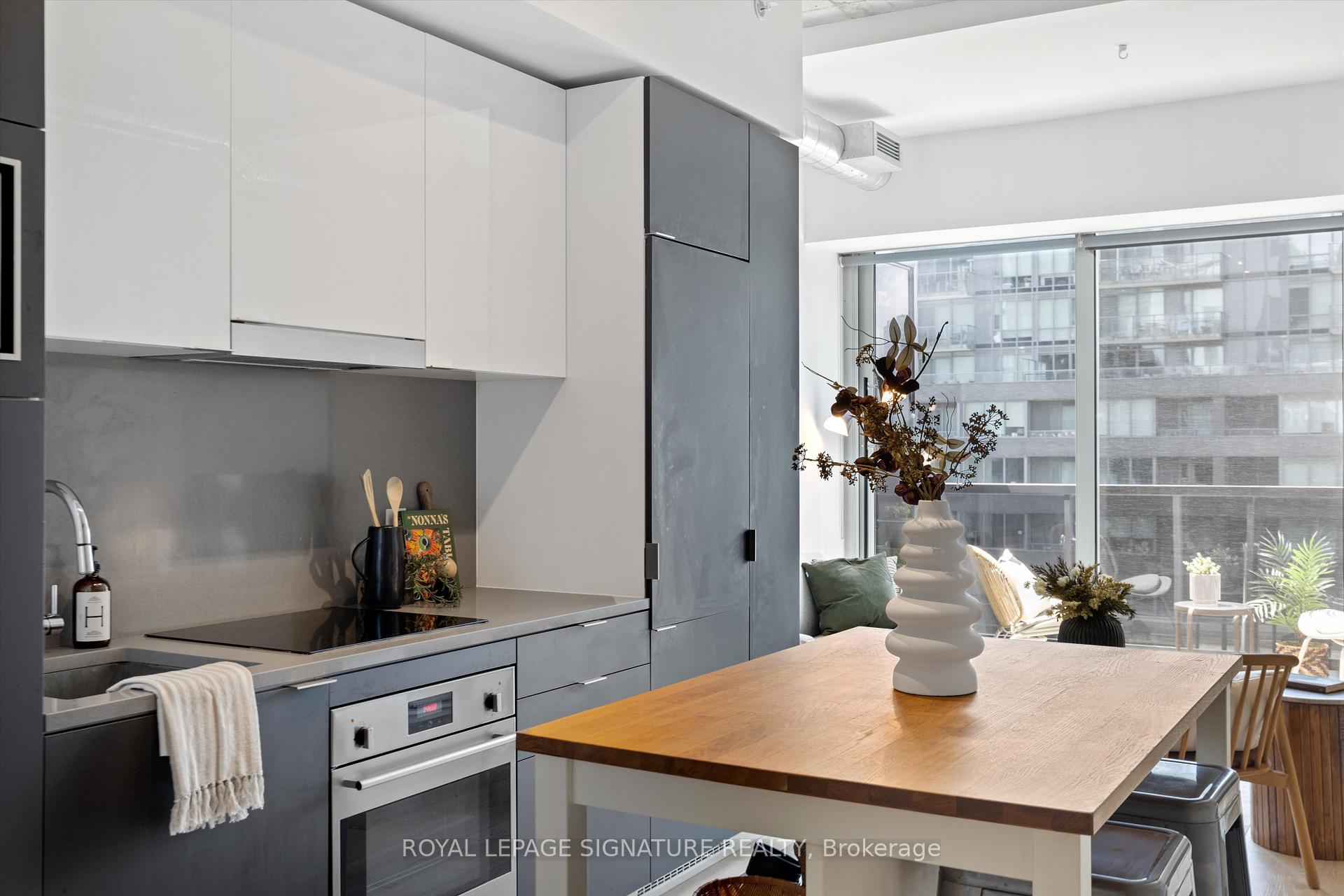 Photo 14 of Unit 707, 170 Bayview Avenue, Toronto, Waterfront Communities — HOMEH