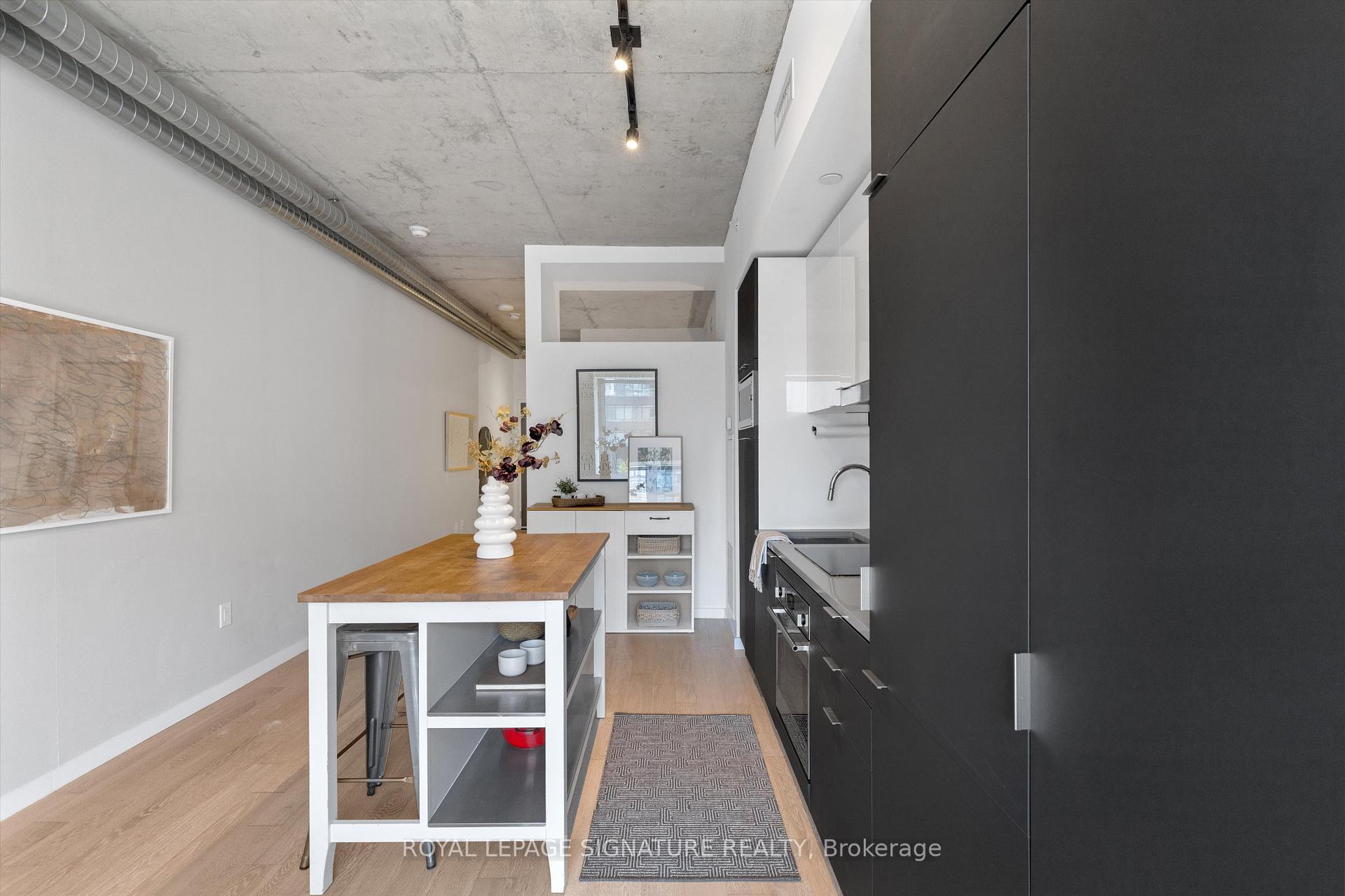 Photo 9 of Unit 707, 170 Bayview Avenue, Toronto, Waterfront Communities — HOMEH