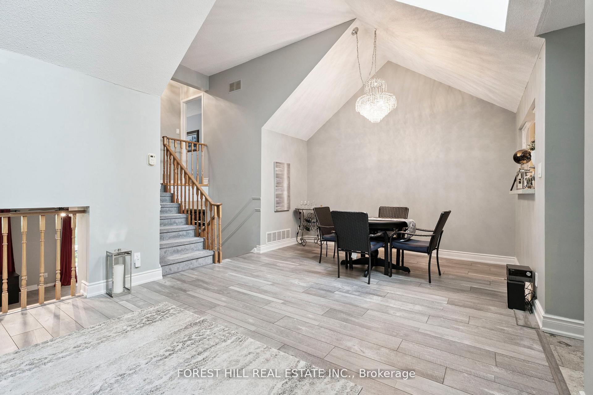 Photo 5 of 130 Green Briar Road, New Tecumseth, Alliston — HOMEH