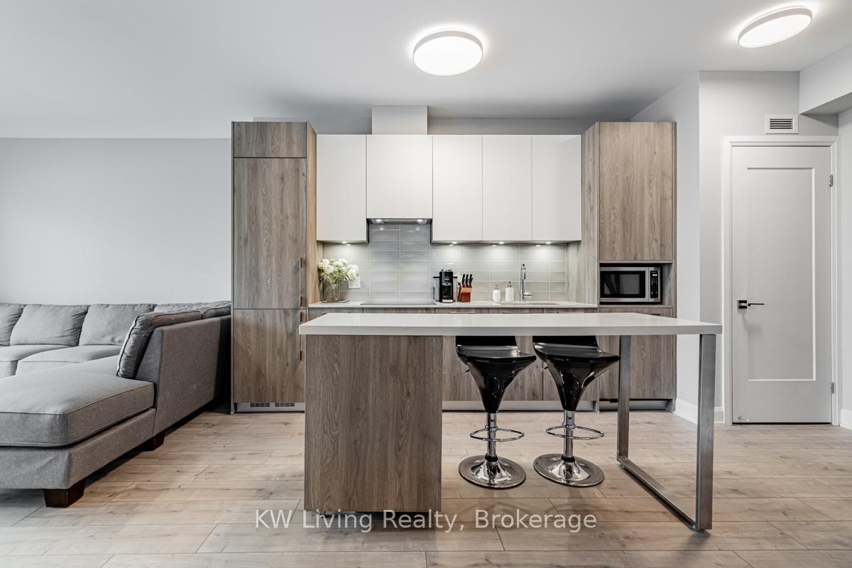 Photo 2 of Unit 215, 38 Water Walk Drive, Markham, Unionville — HOMEH
