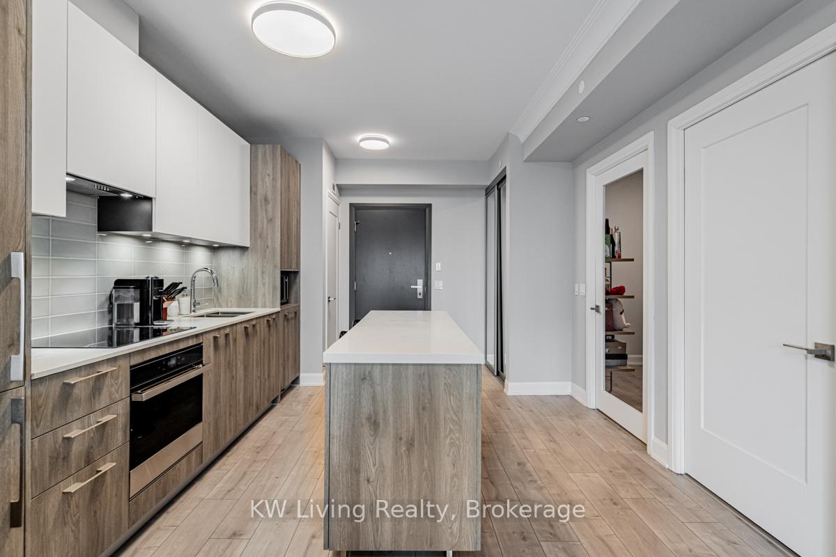Photo 7 of Unit 215, 38 Water Walk Drive, Markham, Unionville — HOMEH