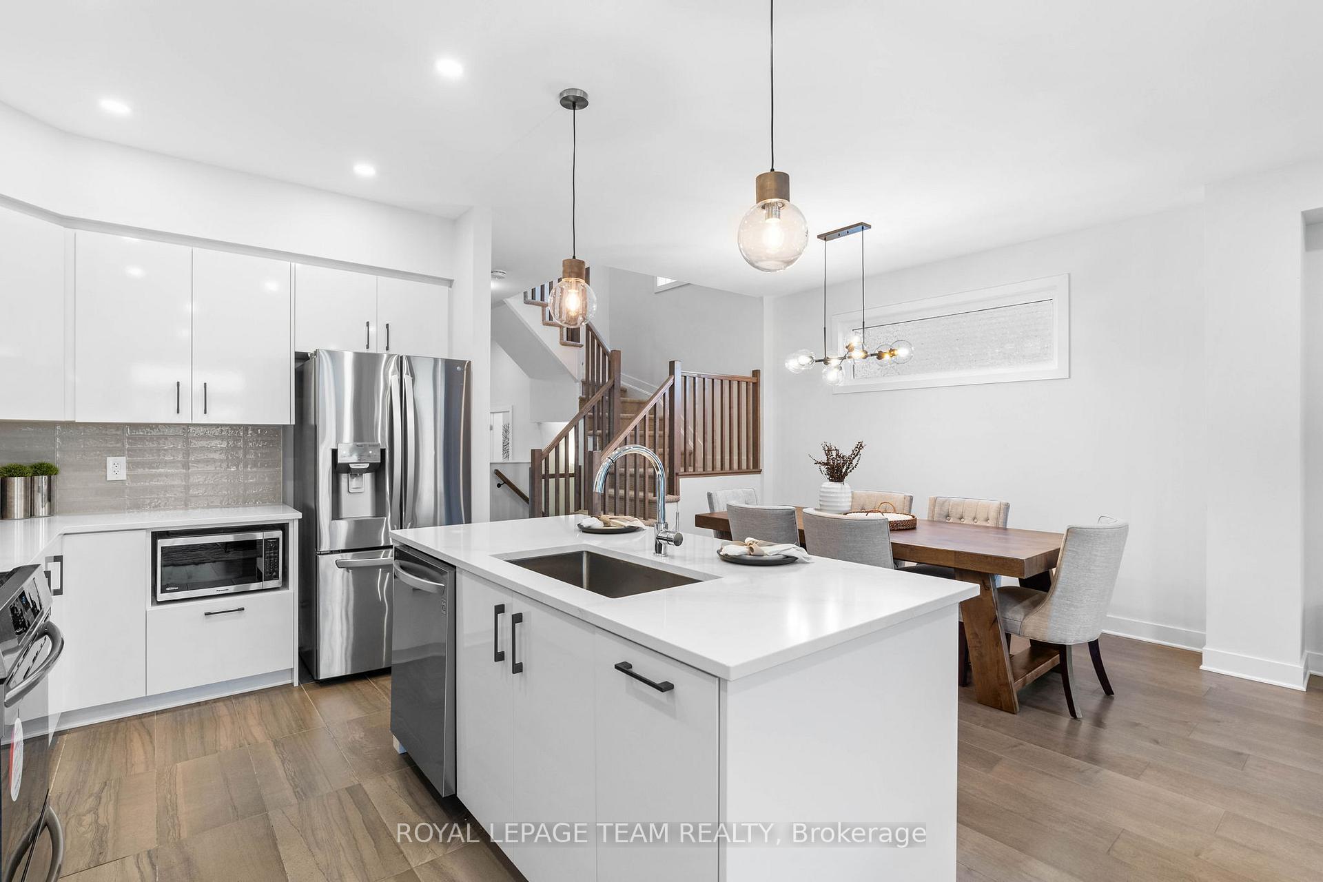 Photo 8 of 920 Brian Good Avenue, Ottawa, Riverside South/Gloucester Glen — HOMEH
