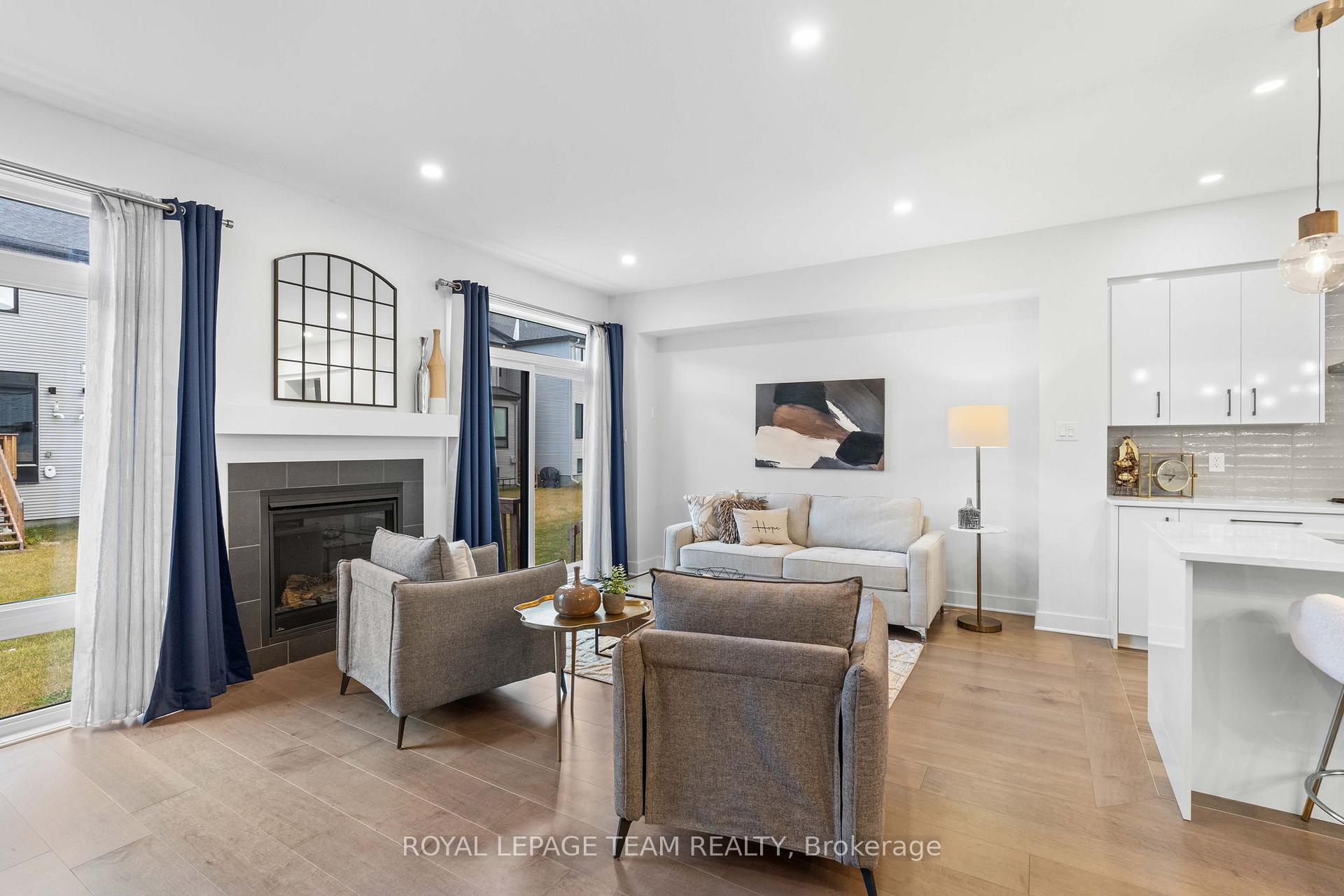 Photo 10 of 920 Brian Good Avenue, Ottawa, Riverside South/Gloucester Glen — HOMEH