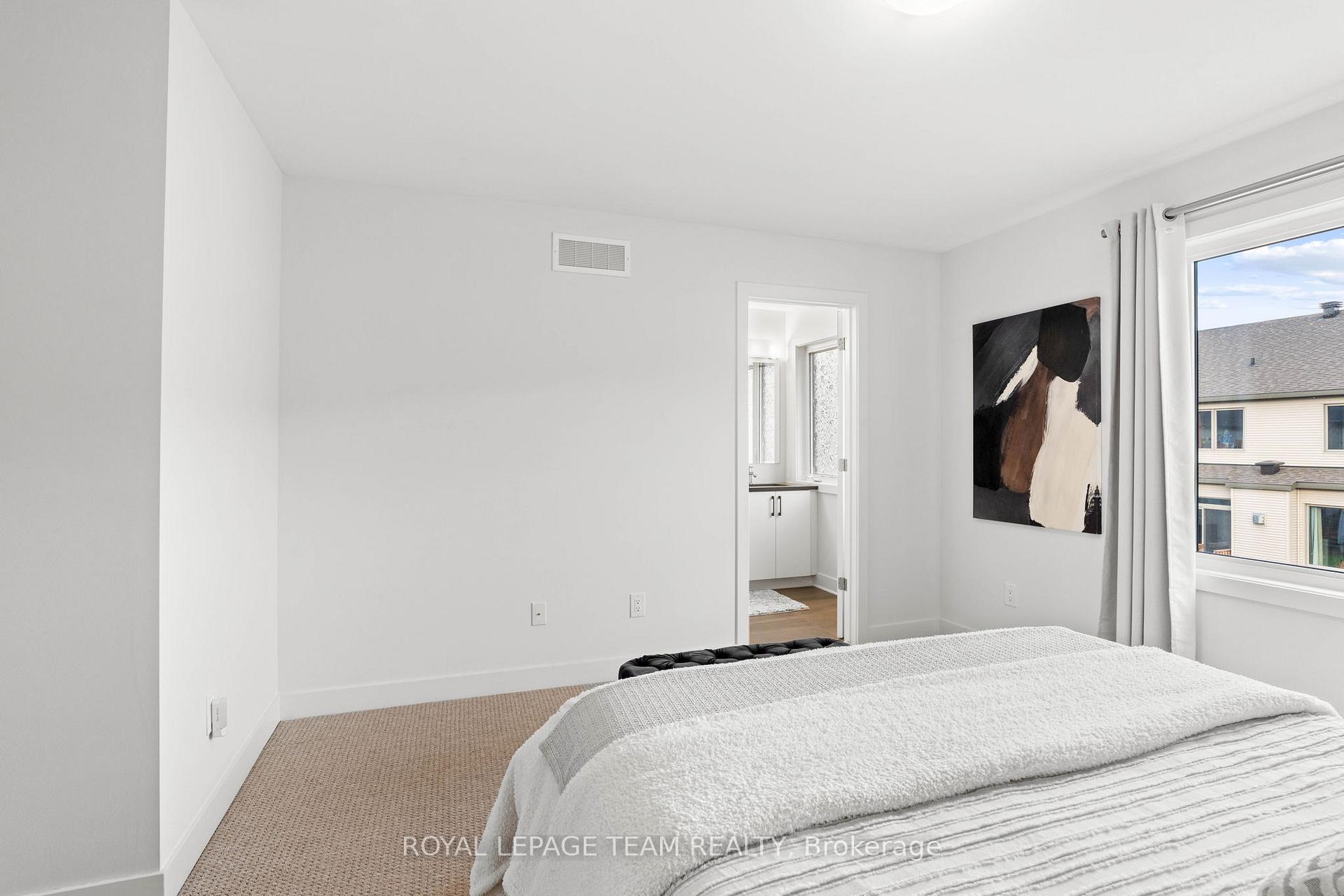Photo 16 of 920 Brian Good Avenue, Ottawa, Riverside South/Gloucester Glen — HOMEH