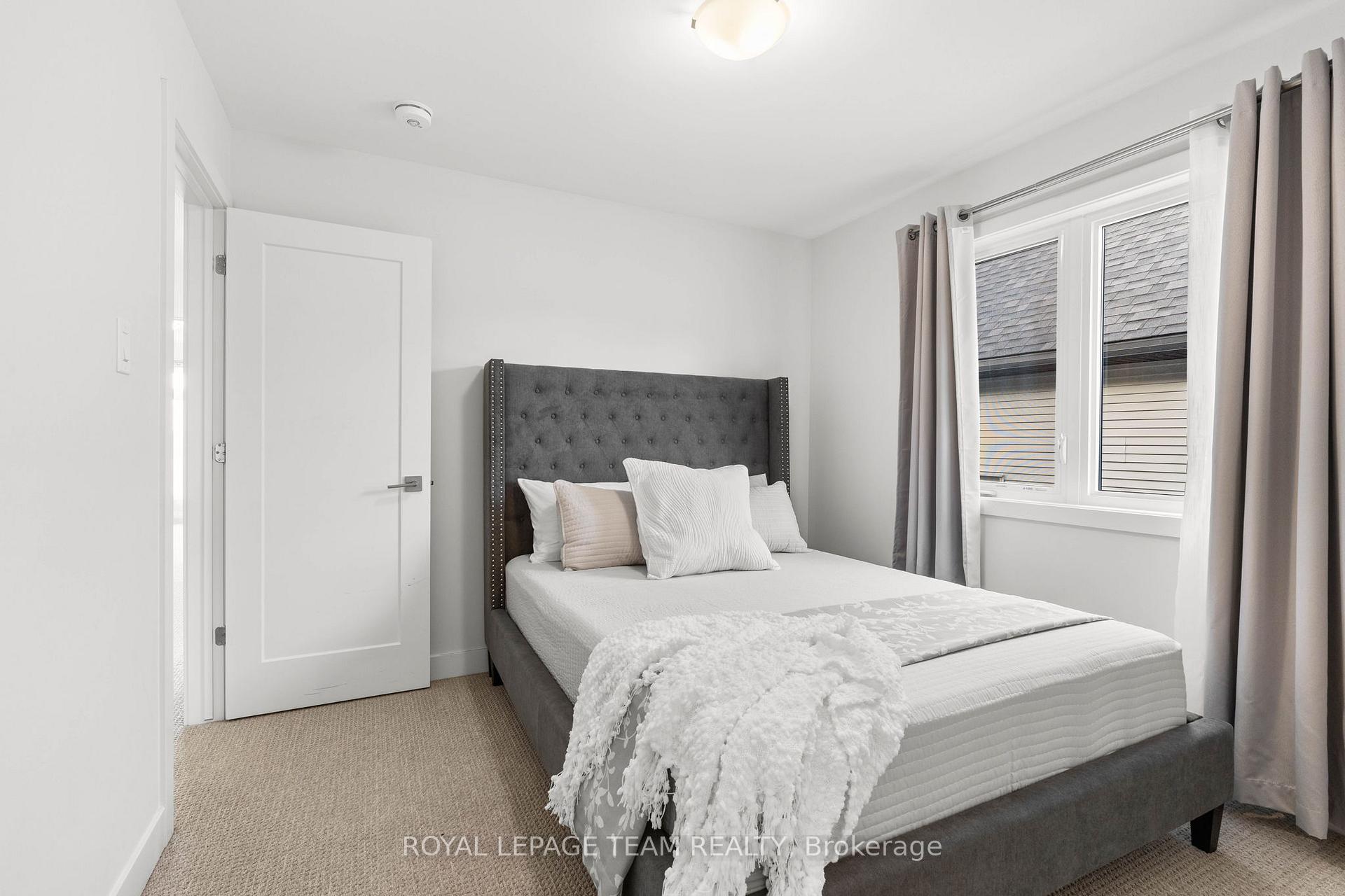 Photo 19 of 920 Brian Good Avenue, Ottawa, Riverside South/Gloucester Glen — HOMEH