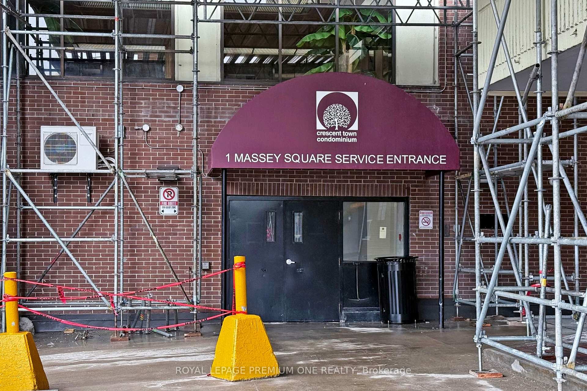 Photo 13 of Unit PH19, 1 Massey Square, Toronto, Crescent Town — HOMEH