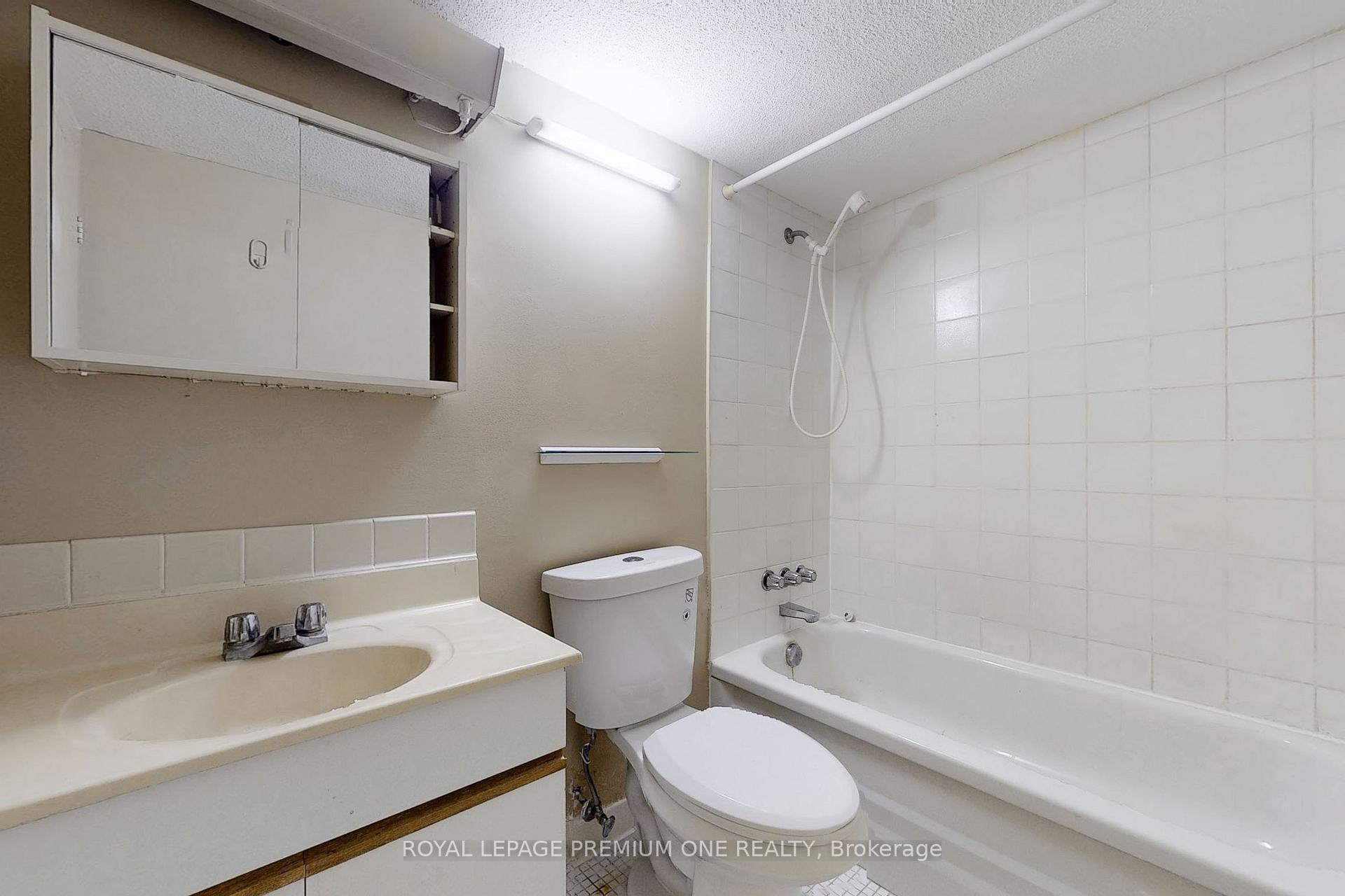 Photo 20 of Unit PH19, 1 Massey Square, Toronto, Crescent Town — HOMEH