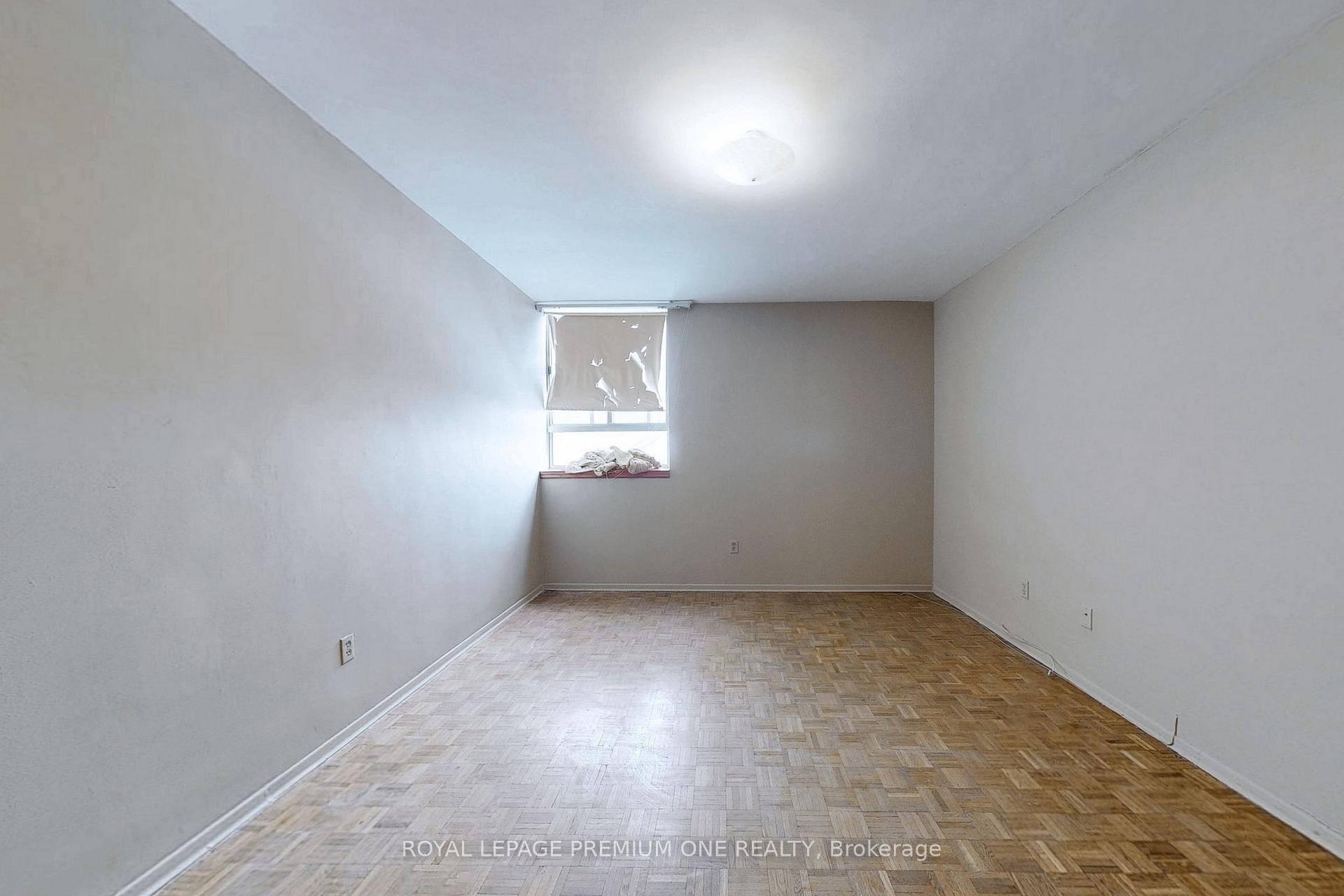 Photo 3 of Unit PH19, 1 Massey Square, Toronto, Crescent Town — HOMEH