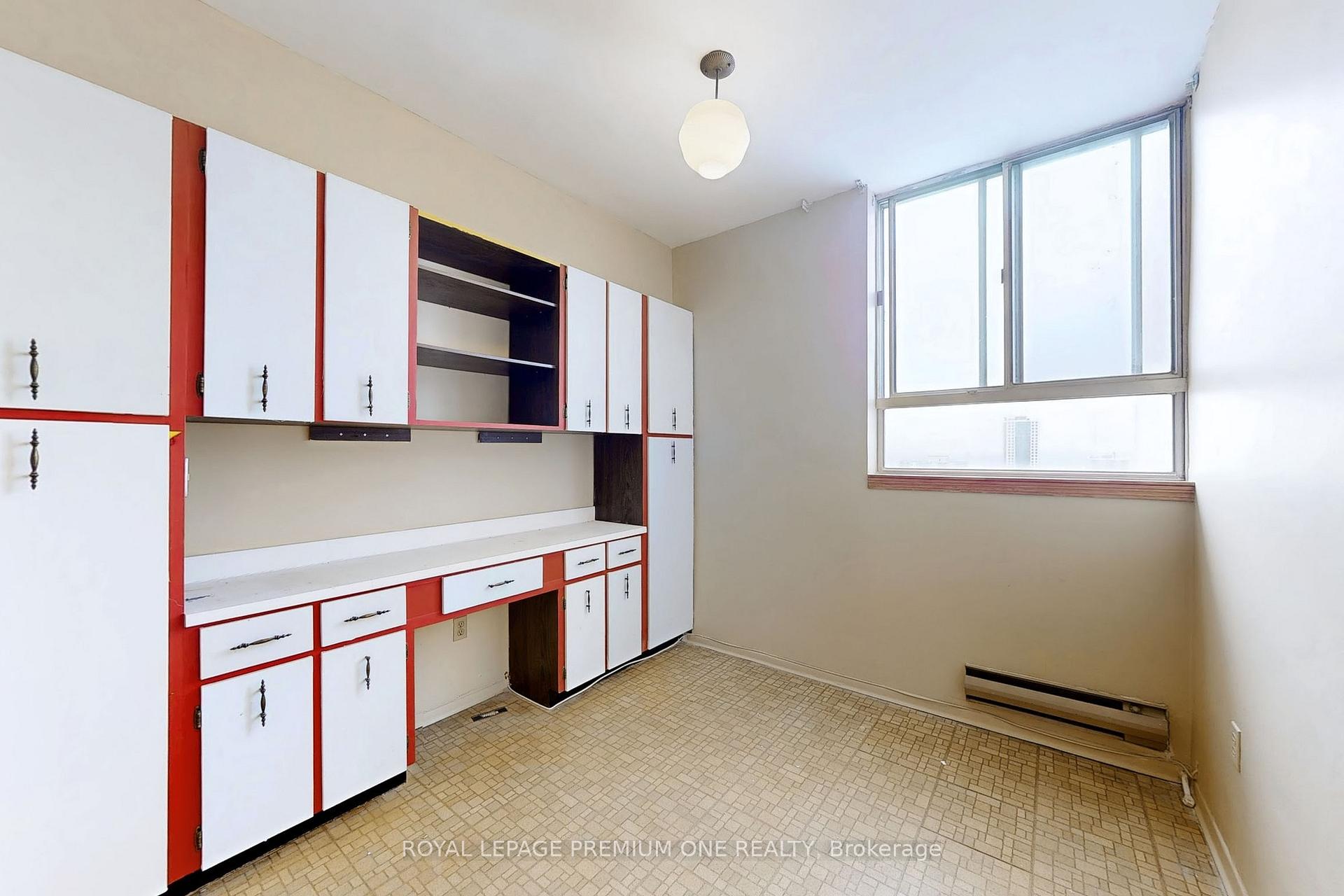 Photo 18 of Unit PH19, 1 Massey Square, Toronto, Crescent Town — HOMEH