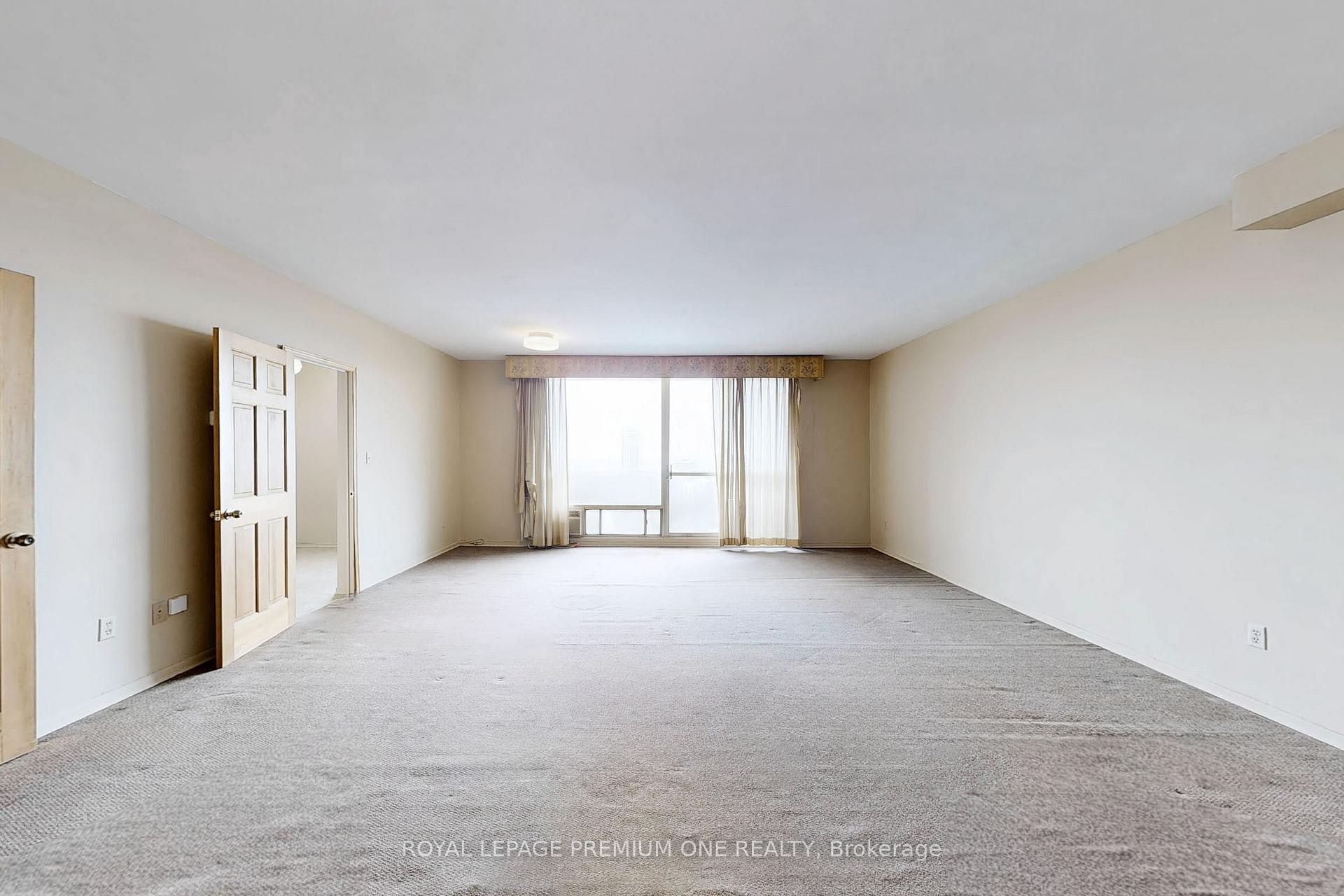 Photo 15 of Unit PH19, 1 Massey Square, Toronto, Crescent Town — HOMEH