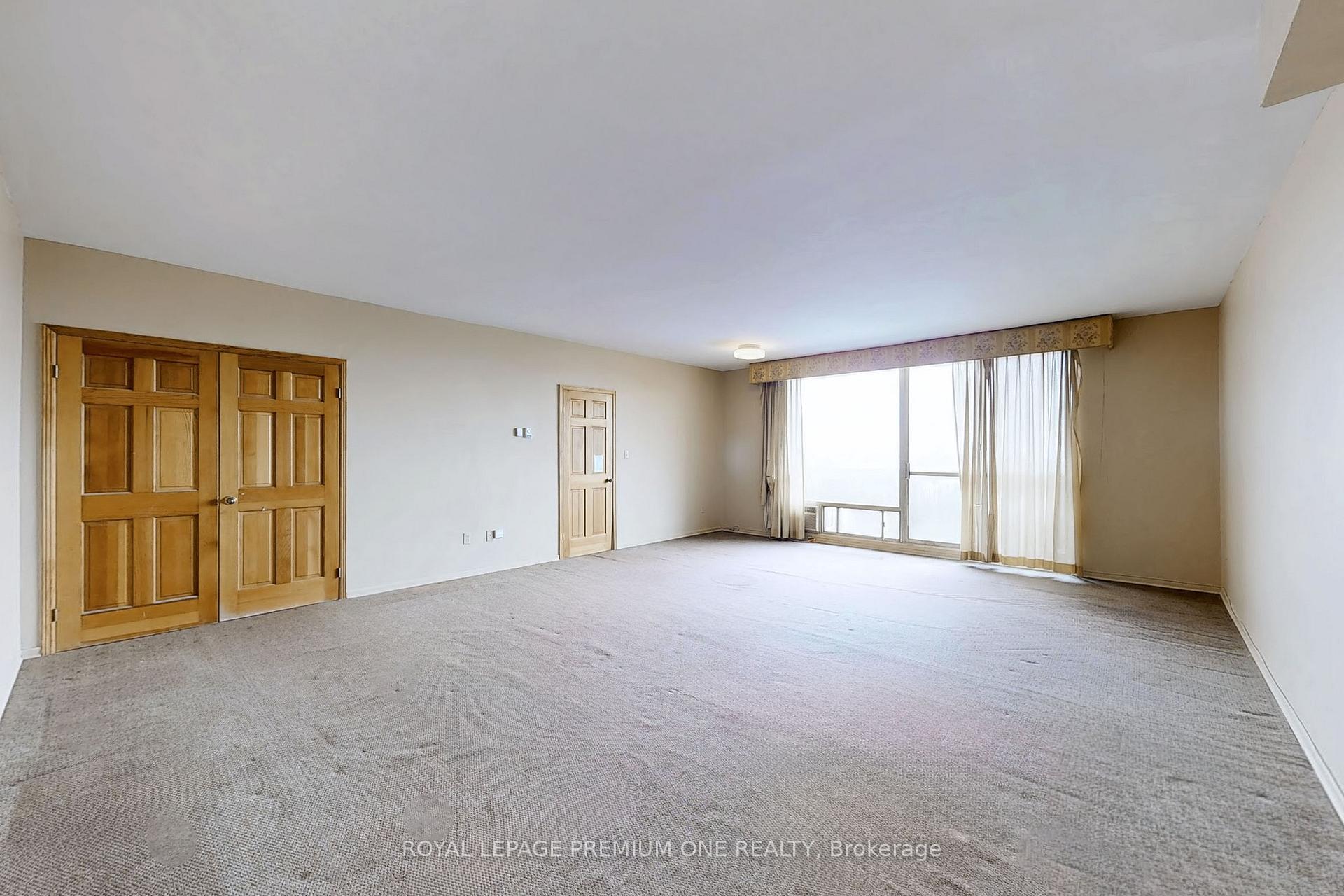 Photo 26 of Unit PH19, 1 Massey Square, Toronto, Crescent Town — HOMEH