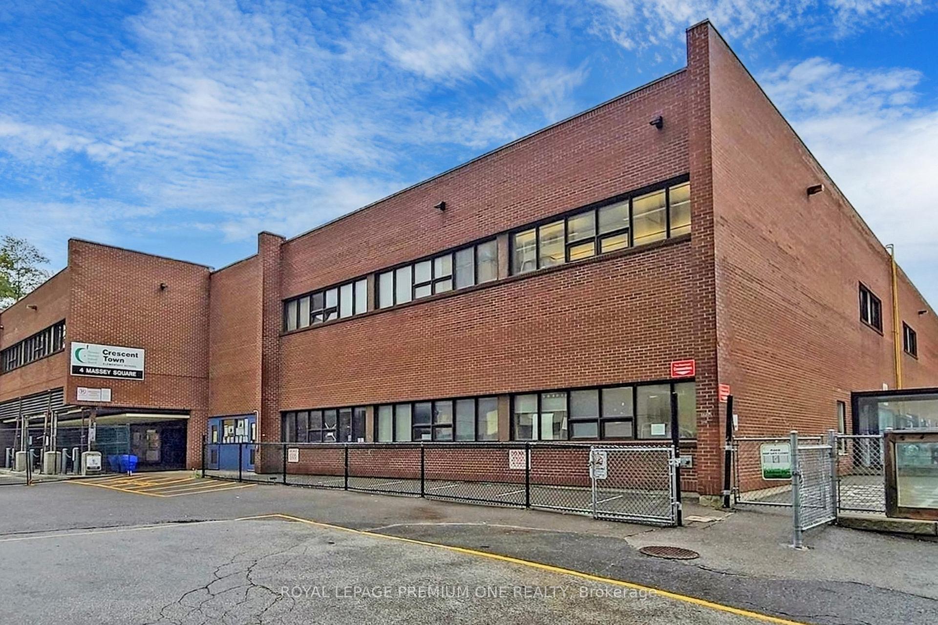 Photo 33 of Unit PH19, 1 Massey Square, Toronto, Crescent Town — HOMEH