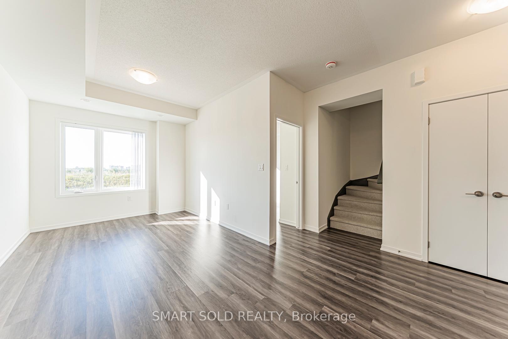 Photo 17 of Unit 287, 140 Honeycrisp Crescent, Vaughan, Vaughan Corporate Centre — HOMEH