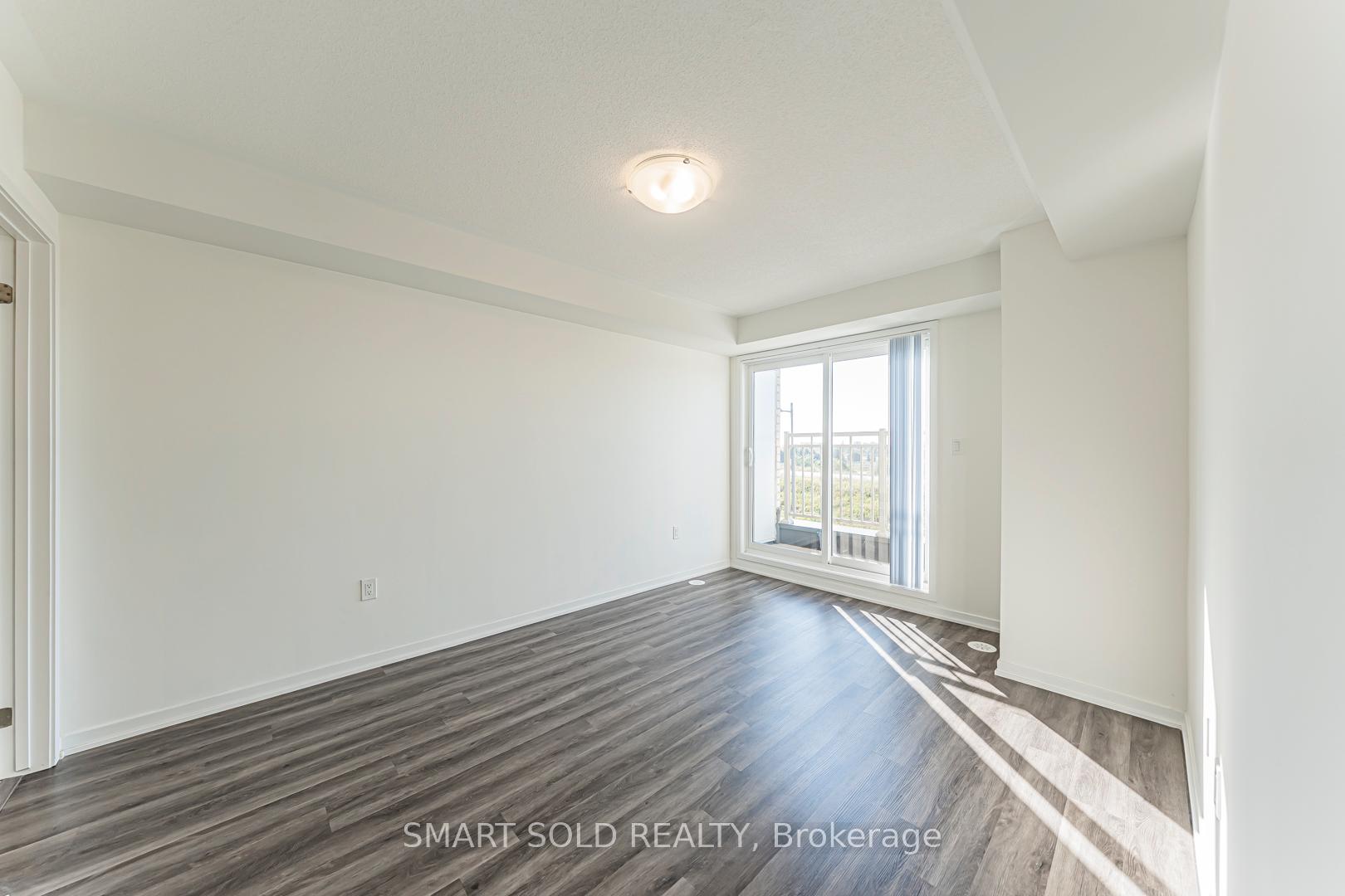 Photo 18 of Unit 287, 140 Honeycrisp Crescent, Vaughan, Vaughan Corporate Centre — HOMEH