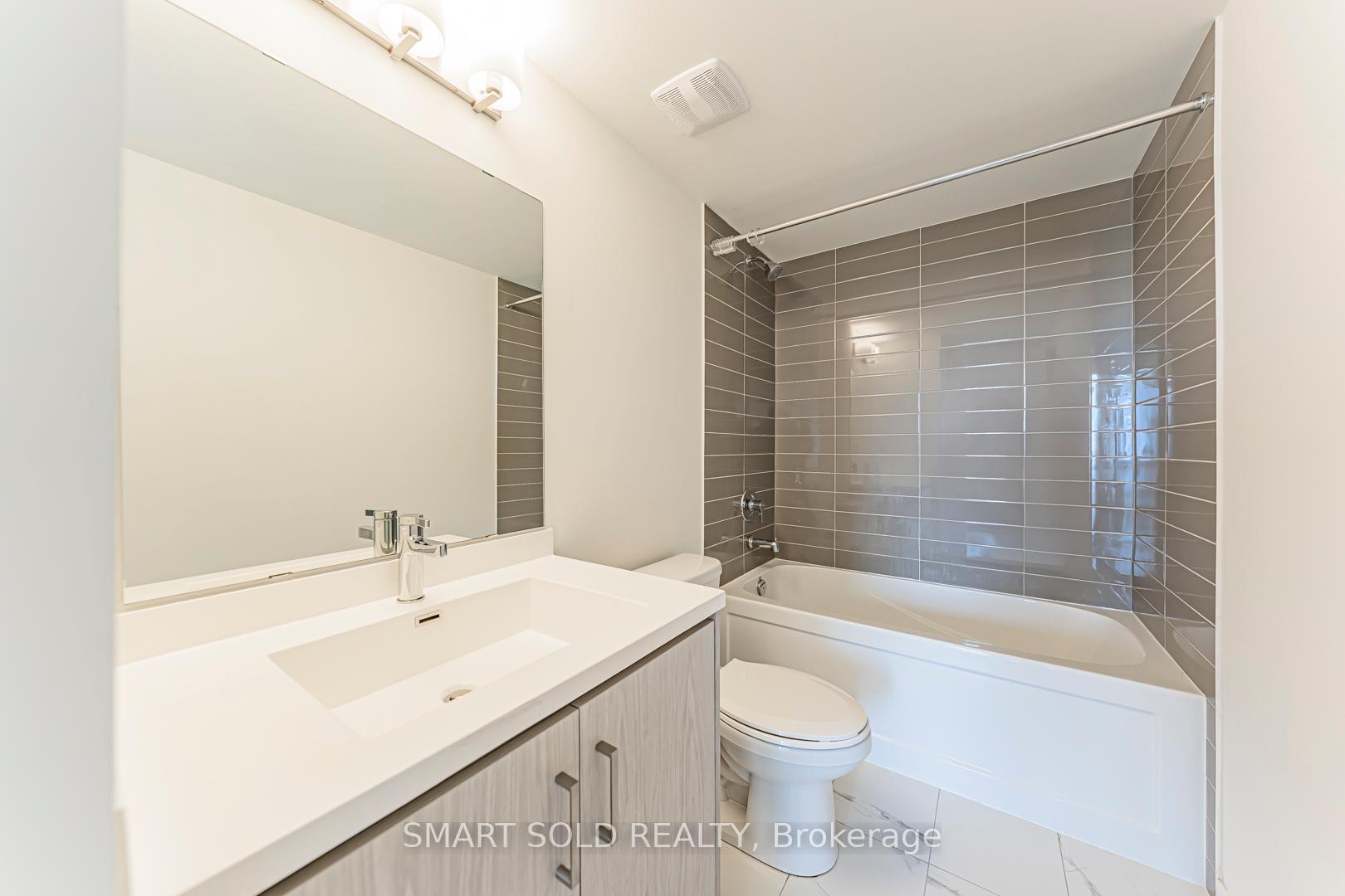 Photo 20 of Unit 287, 140 Honeycrisp Crescent, Vaughan, Vaughan Corporate Centre — HOMEH