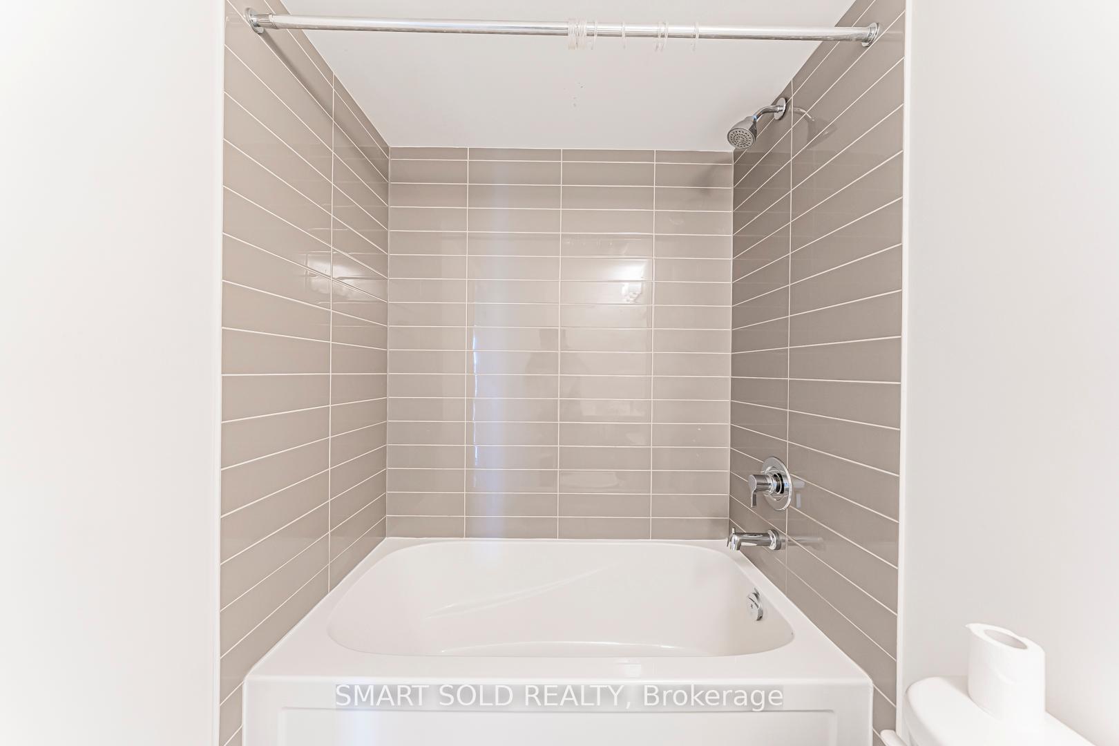 Photo 22 of Unit 287, 140 Honeycrisp Crescent, Vaughan, Vaughan Corporate Centre — HOMEH