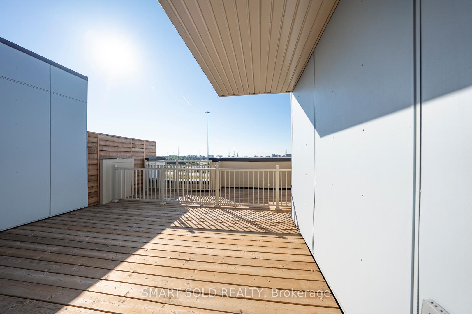 Photo 14 of Unit 287, 140 Honeycrisp Crescent, Vaughan, Vaughan Corporate Centre — HOMEH