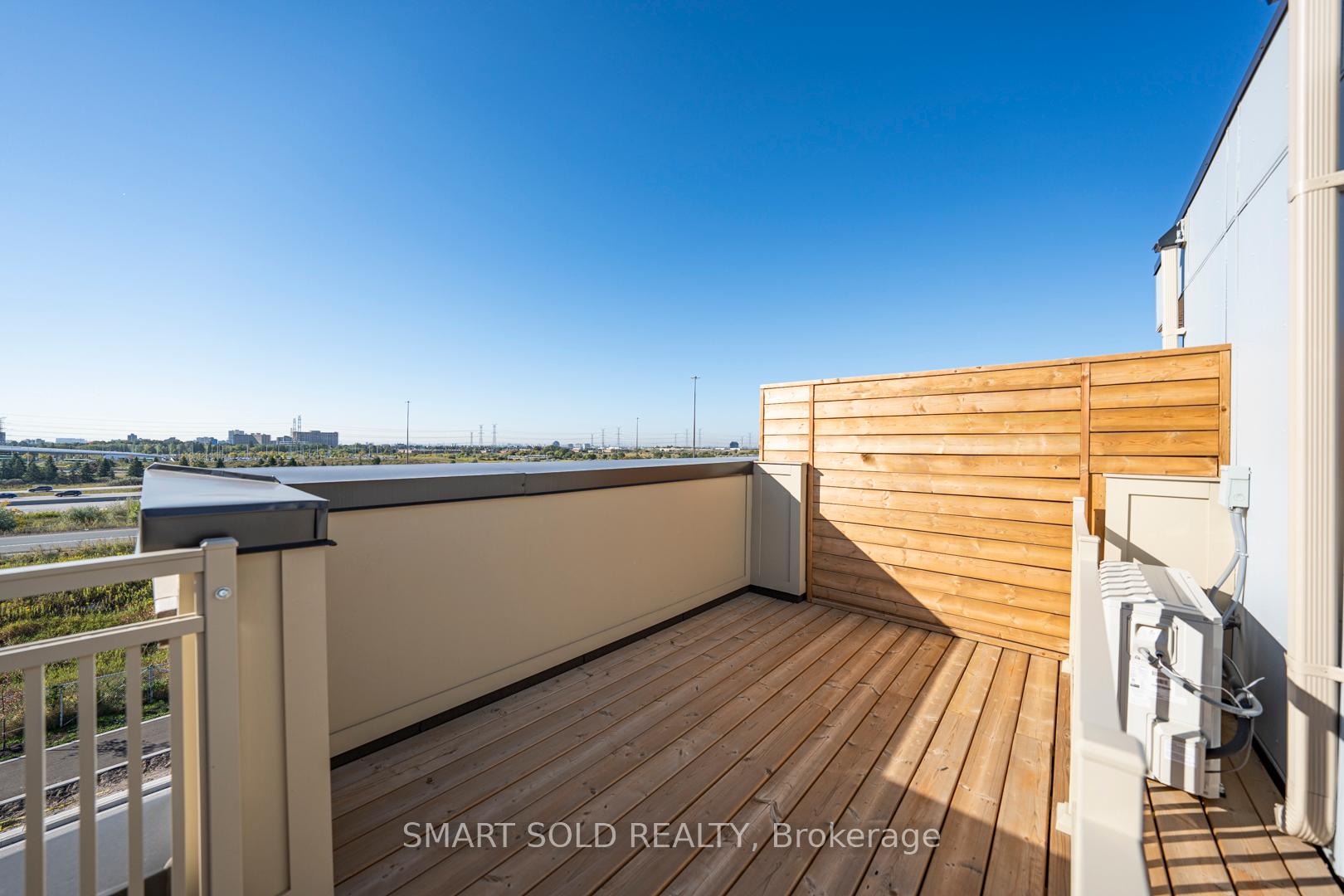 Photo 15 of Unit 287, 140 Honeycrisp Crescent, Vaughan, Vaughan Corporate Centre — HOMEH