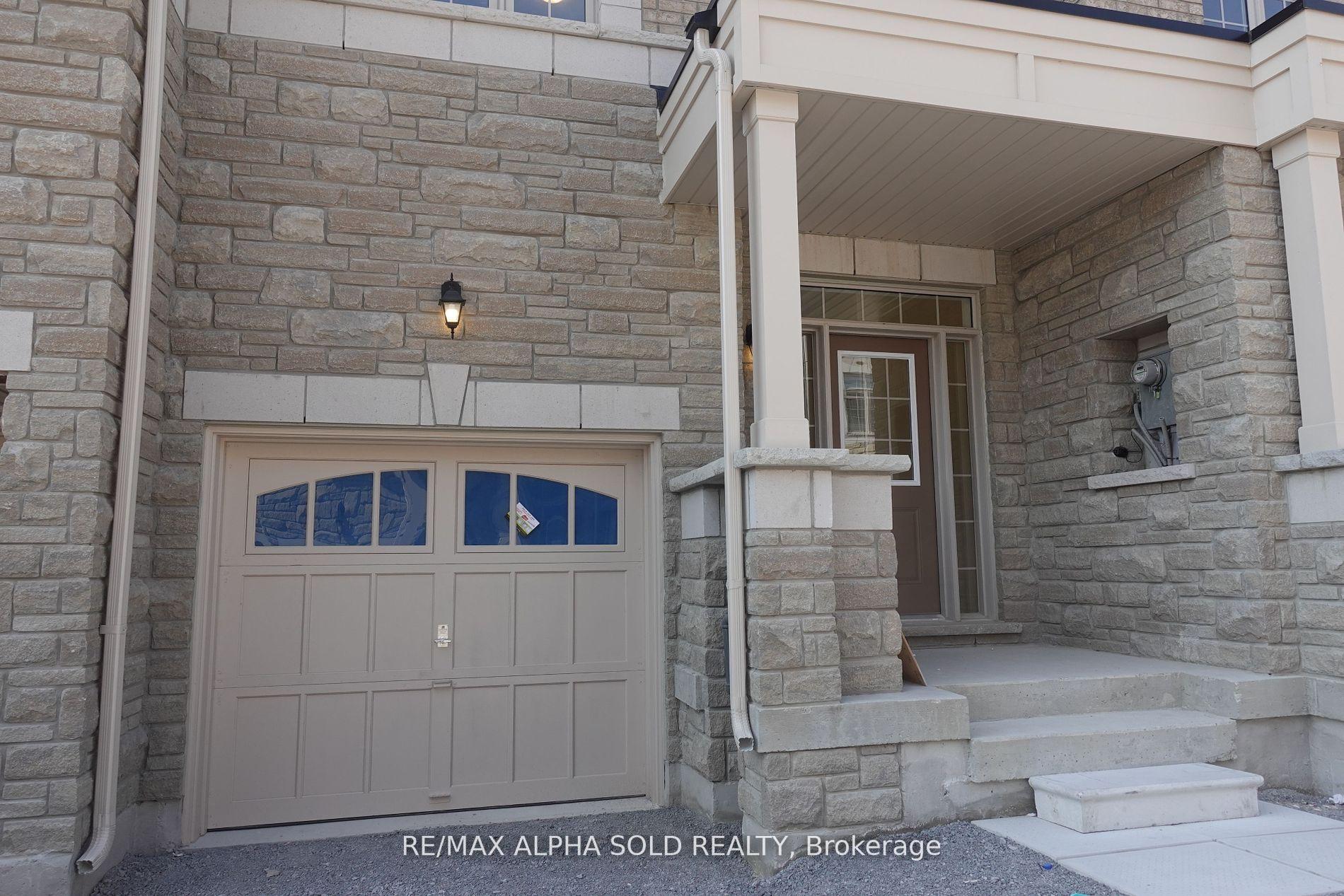 Photo 2 of 26 Phillipsen Way, Markham, Cedarwood — HOMEH