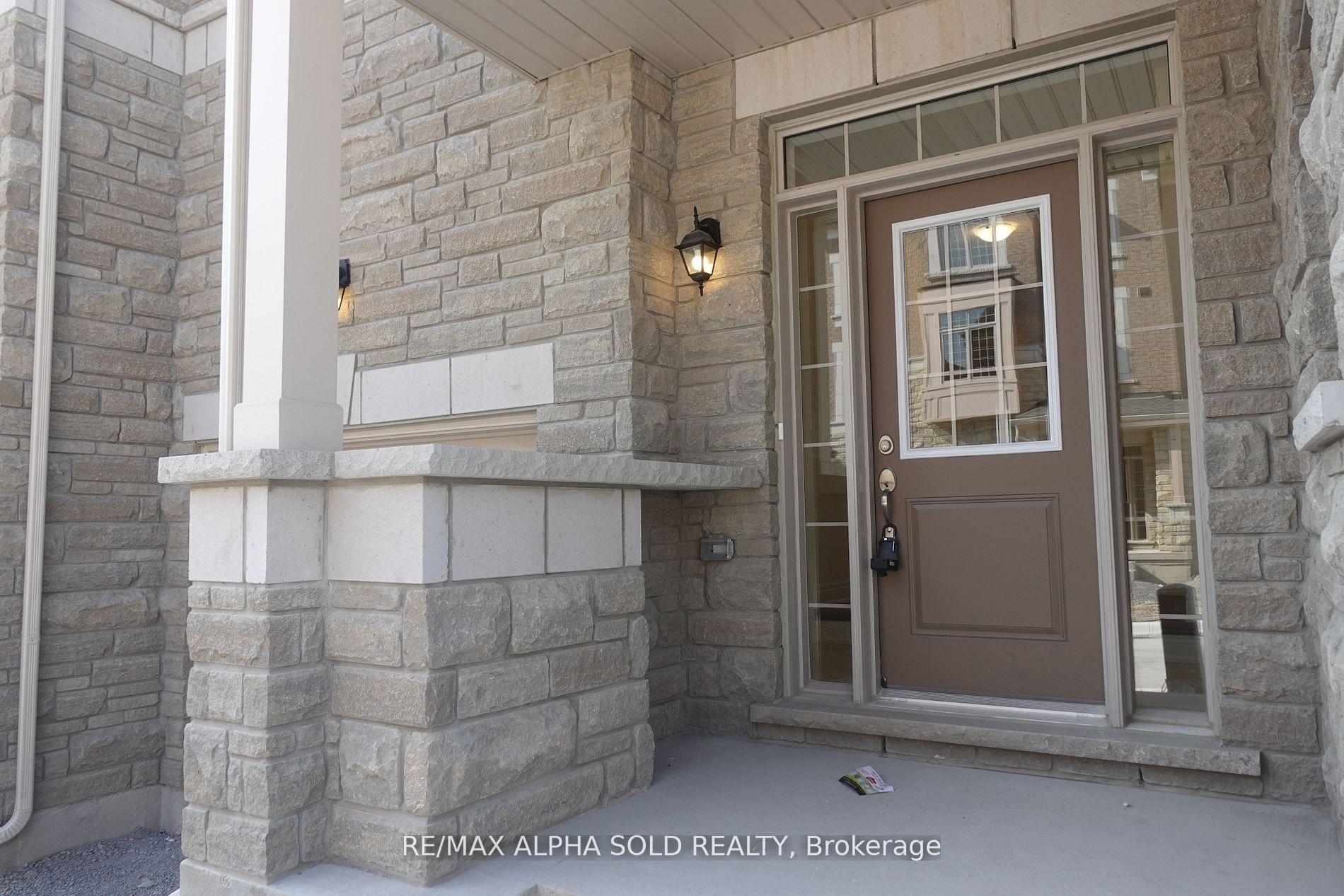 Photo 18 of 26 Phillipsen Way, Markham, Cedarwood — HOMEH
