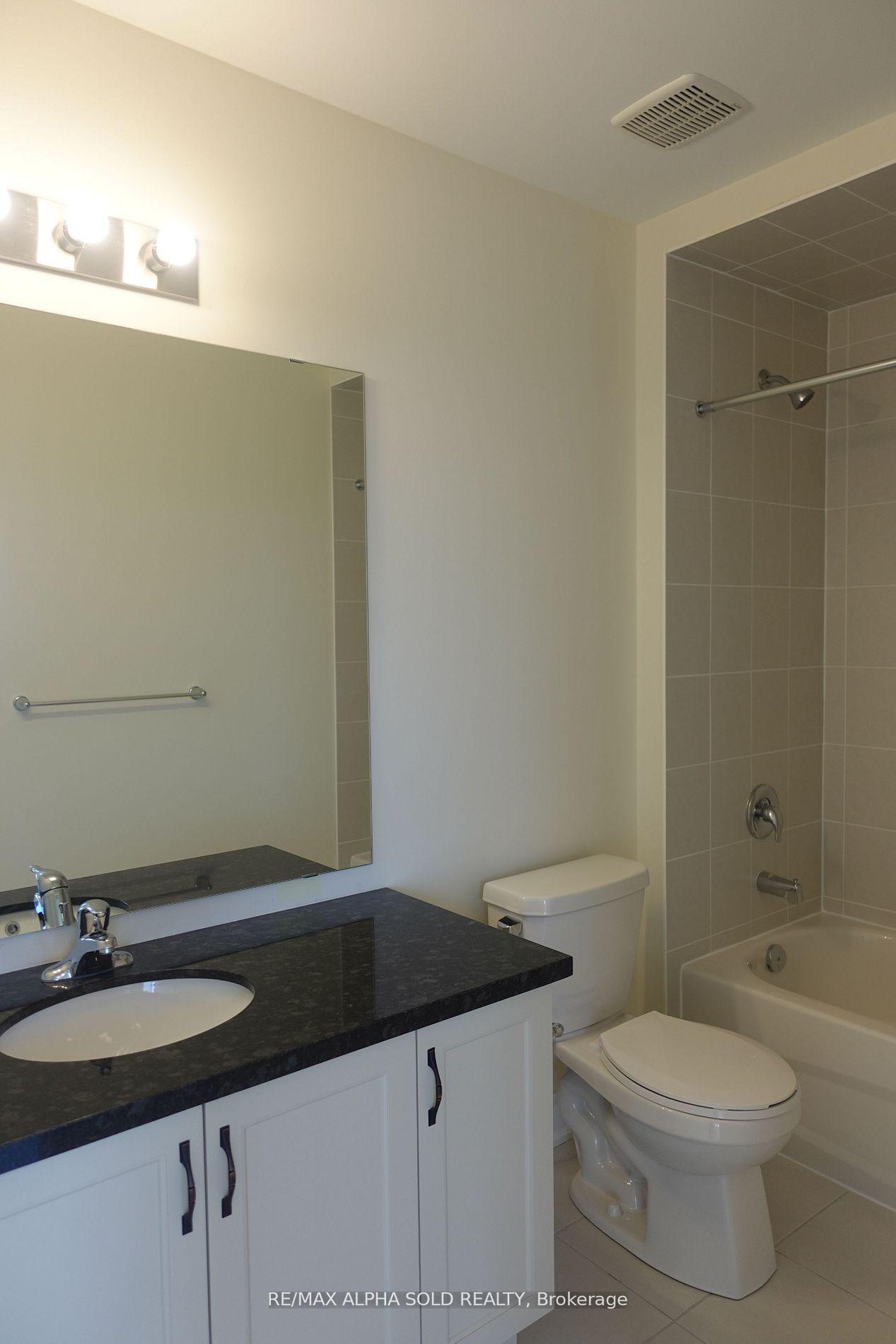 Photo 17 of 26 Phillipsen Way, Markham, Cedarwood — HOMEH