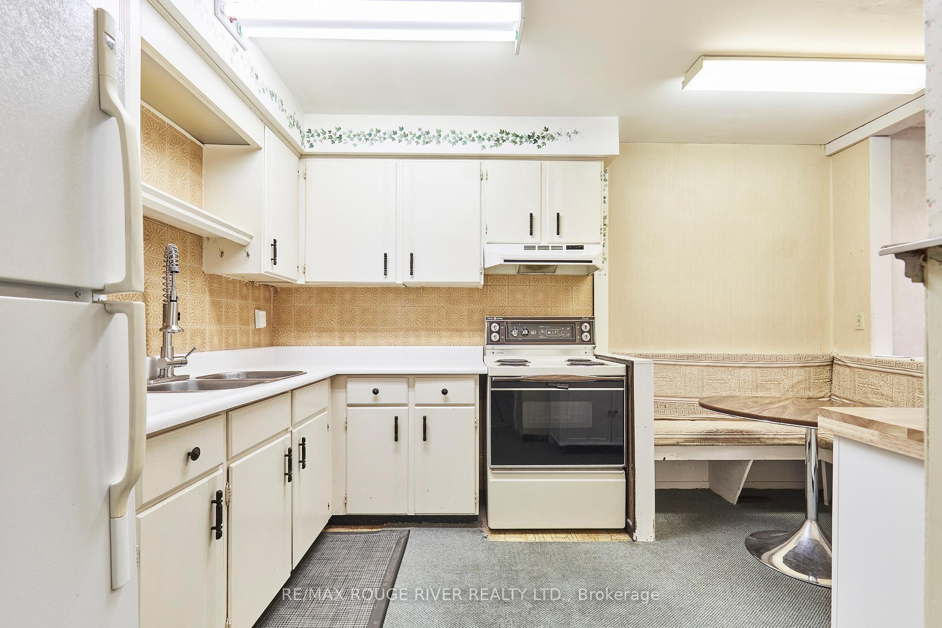 Photo 10 of Unit 45, 37 Clover Ridge Drive W, Ajax, South West — HOMEH