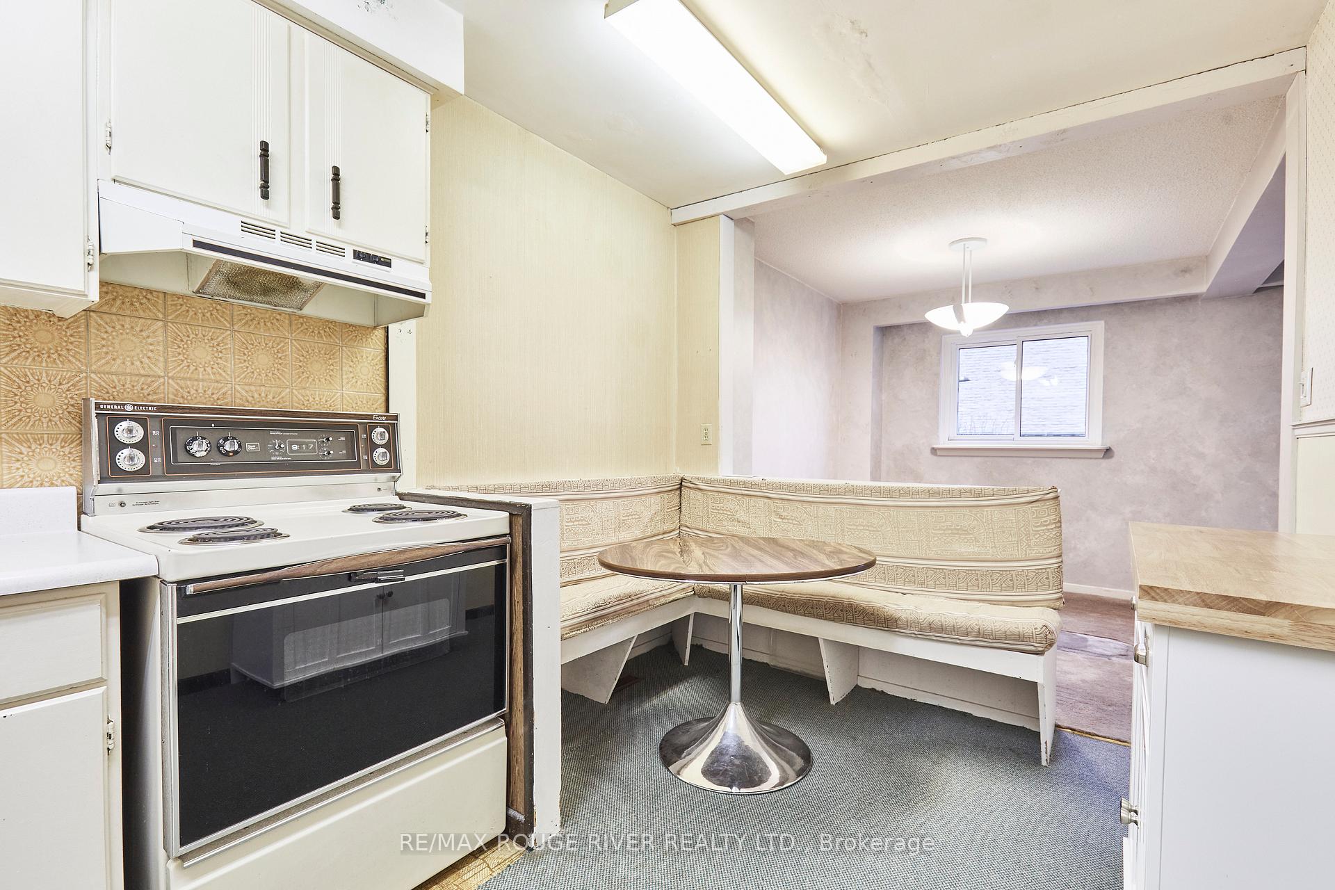 Photo 14 of Unit 45, 37 Clover Ridge Drive W, Ajax, South West — HOMEH