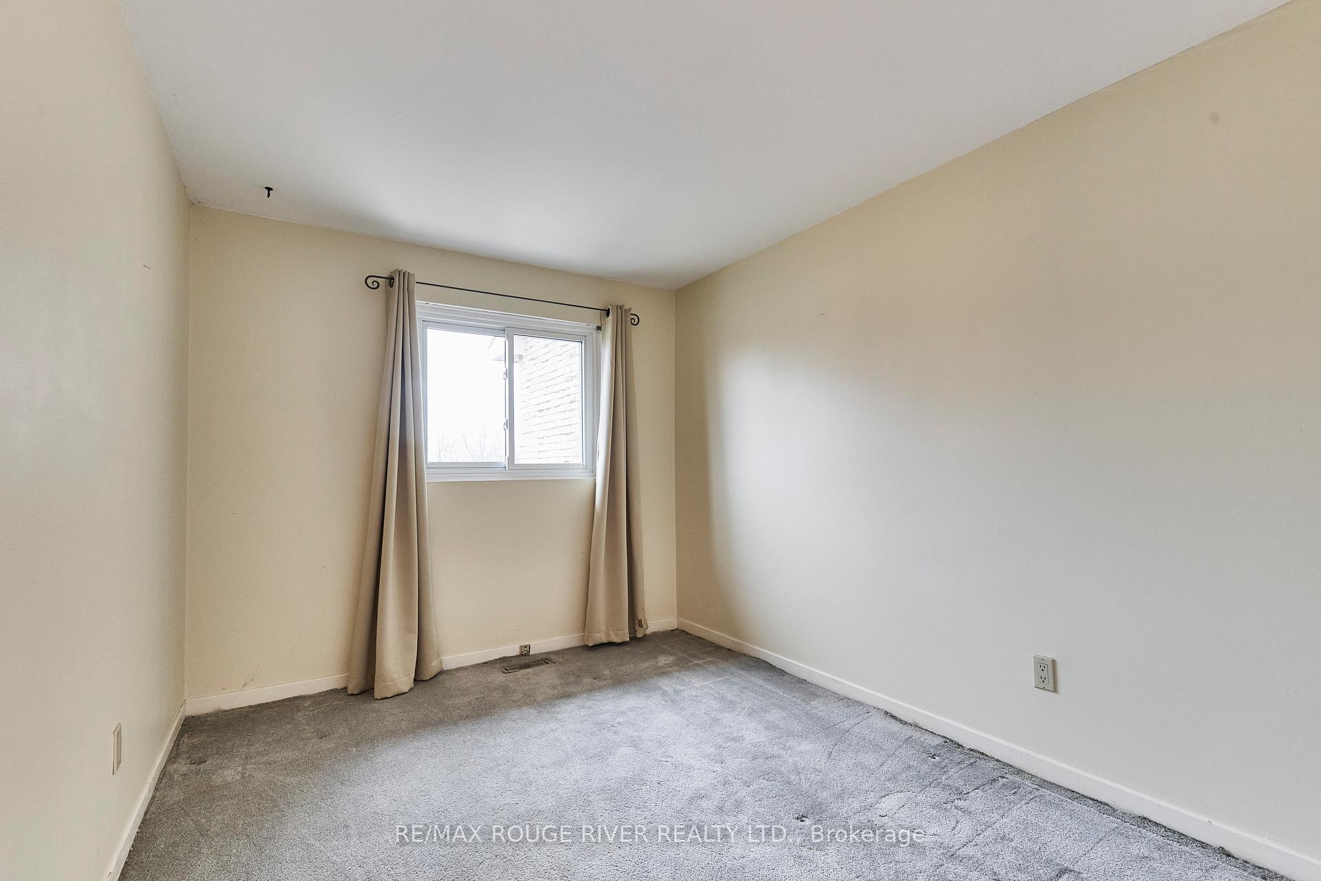 Photo 16 of Unit 45, 37 Clover Ridge Drive W, Ajax, South West — HOMEH