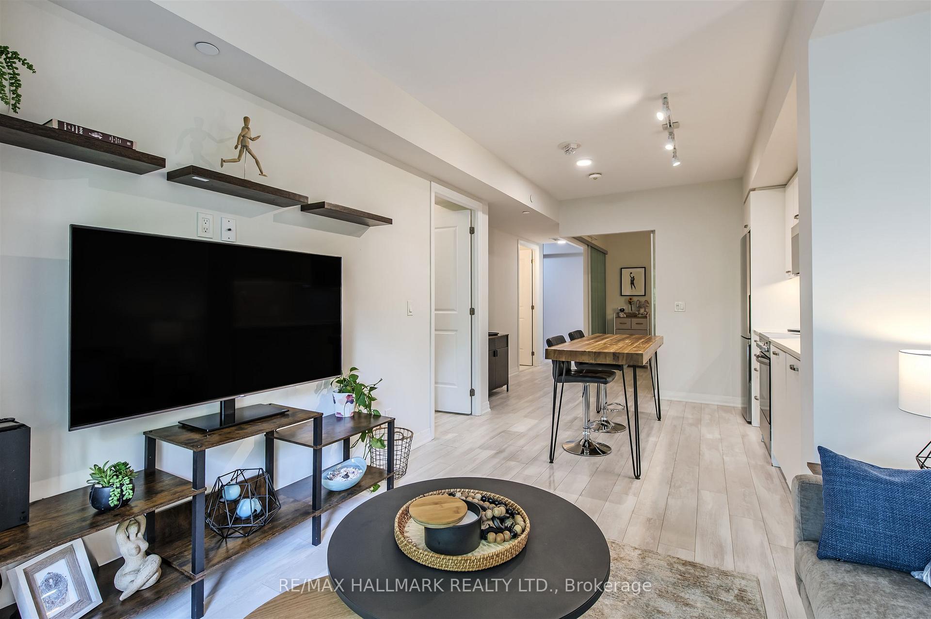 Photo 4 of Unit 321, 1630 queen Street E, Toronto, The Beaches — HOMEH