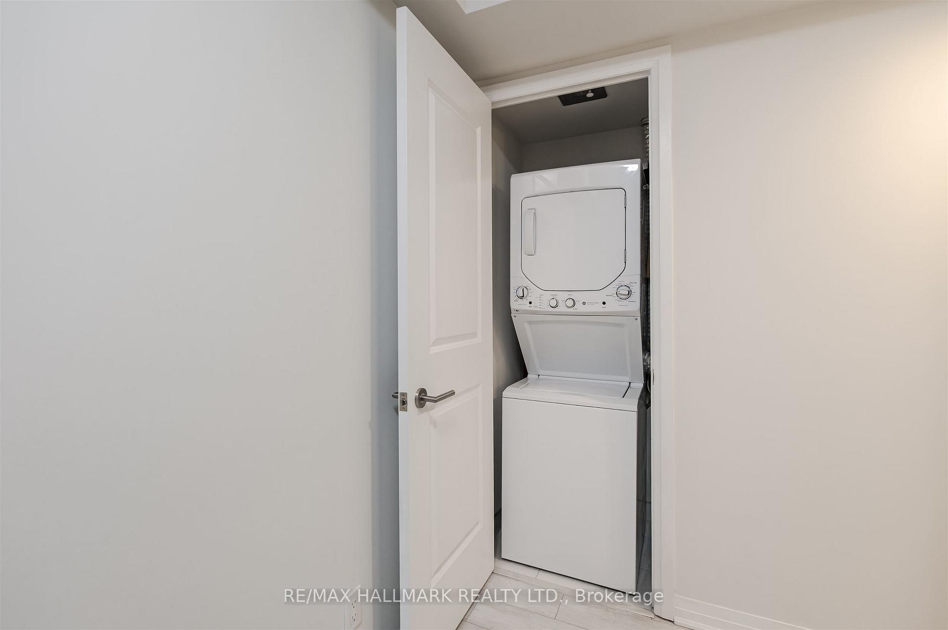 Photo 7 of Unit 321, 1630 queen Street E, Toronto, The Beaches — HOMEH