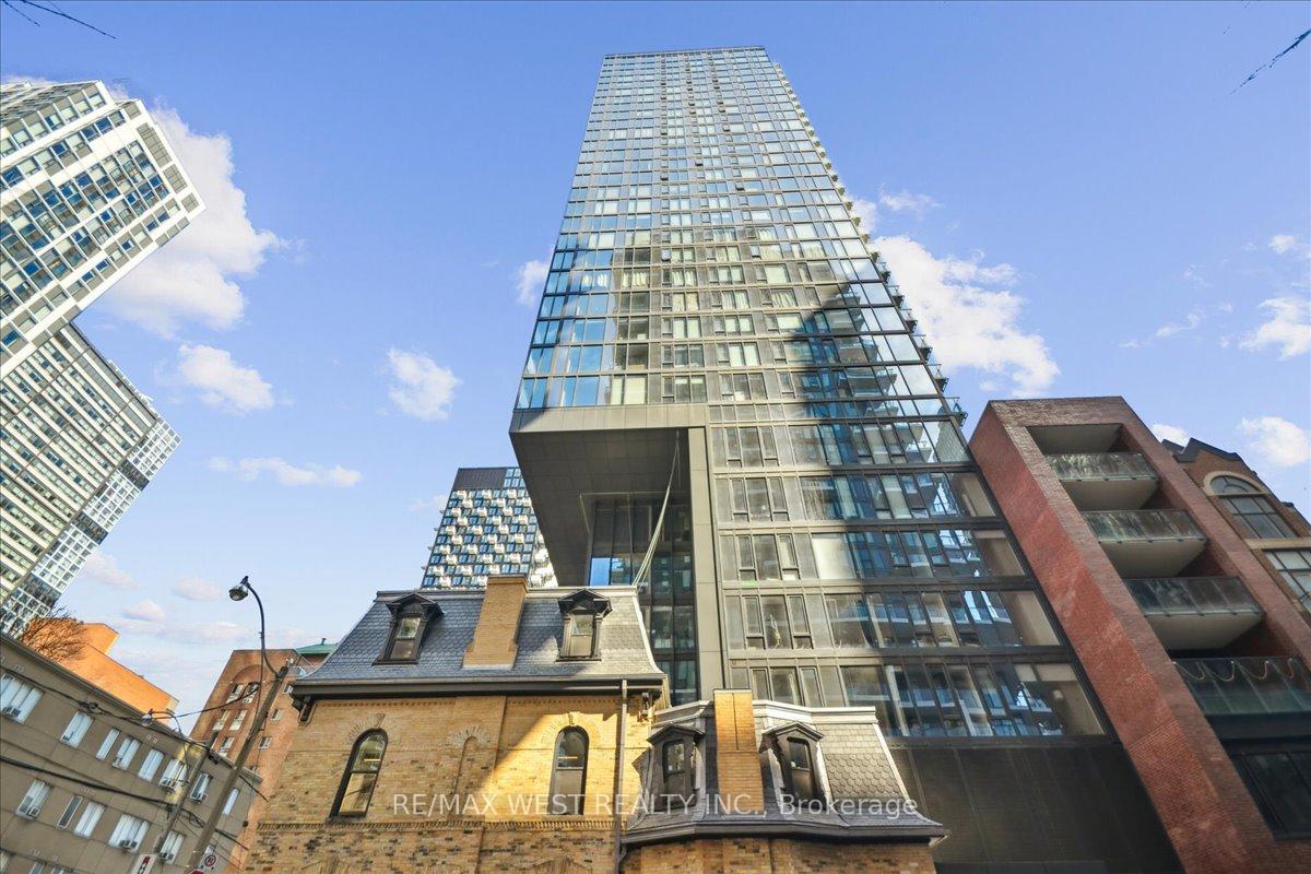 Photo 1 of Unit 906, 47 Mutual Street, Toronto, Church-Yonge Corridor — HOMEH