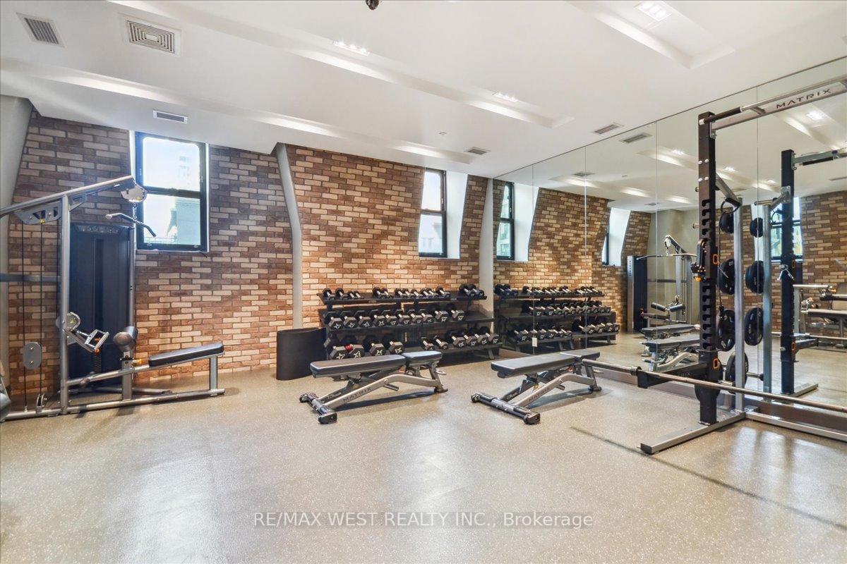 Photo 6 of Unit 906, 47 Mutual Street, Toronto, Church-Yonge Corridor — HOMEH