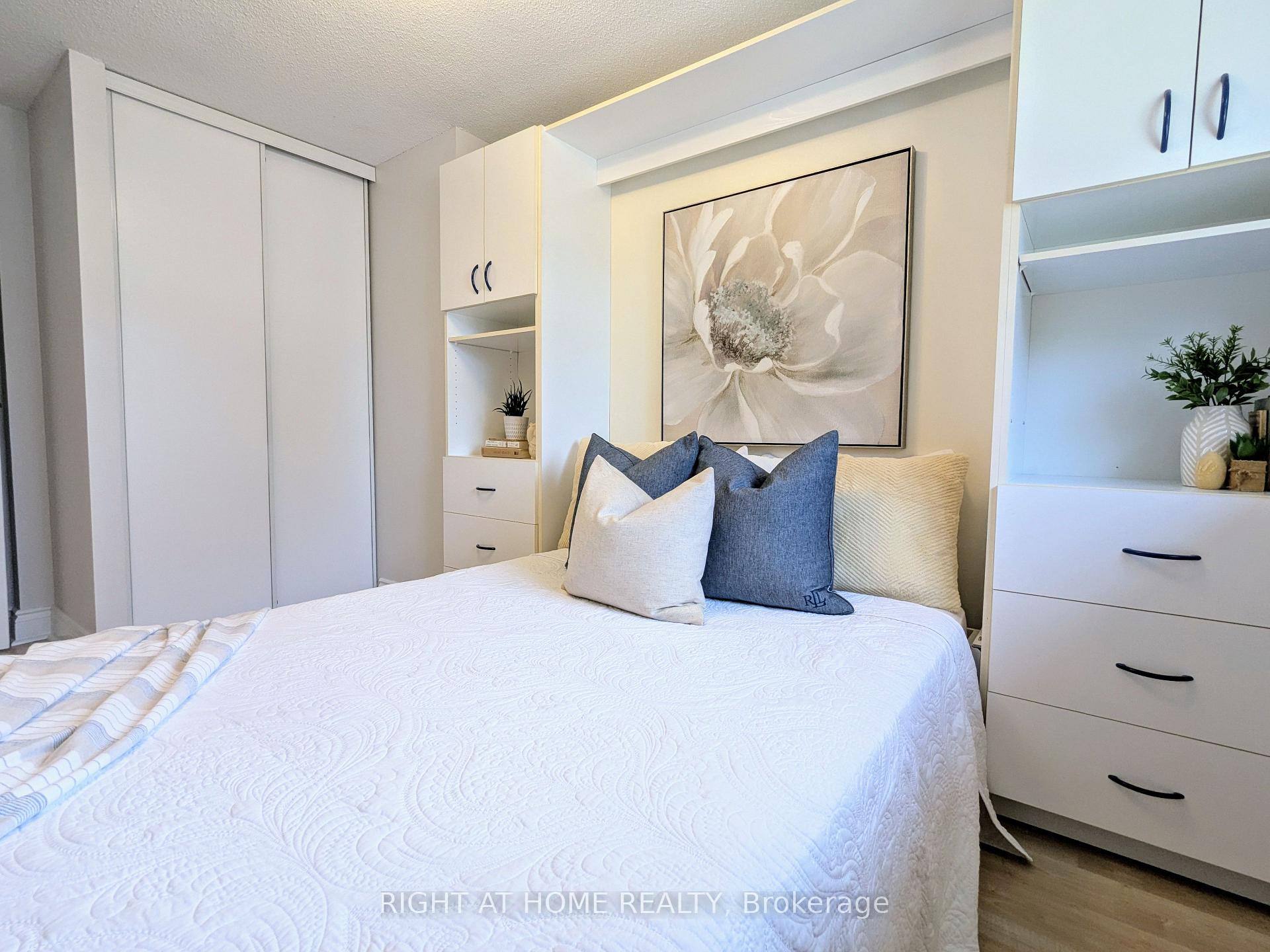 Photo 17 of Unit 10, 945 Burns Street W, Whitby, Lynde Creek — HOMEH