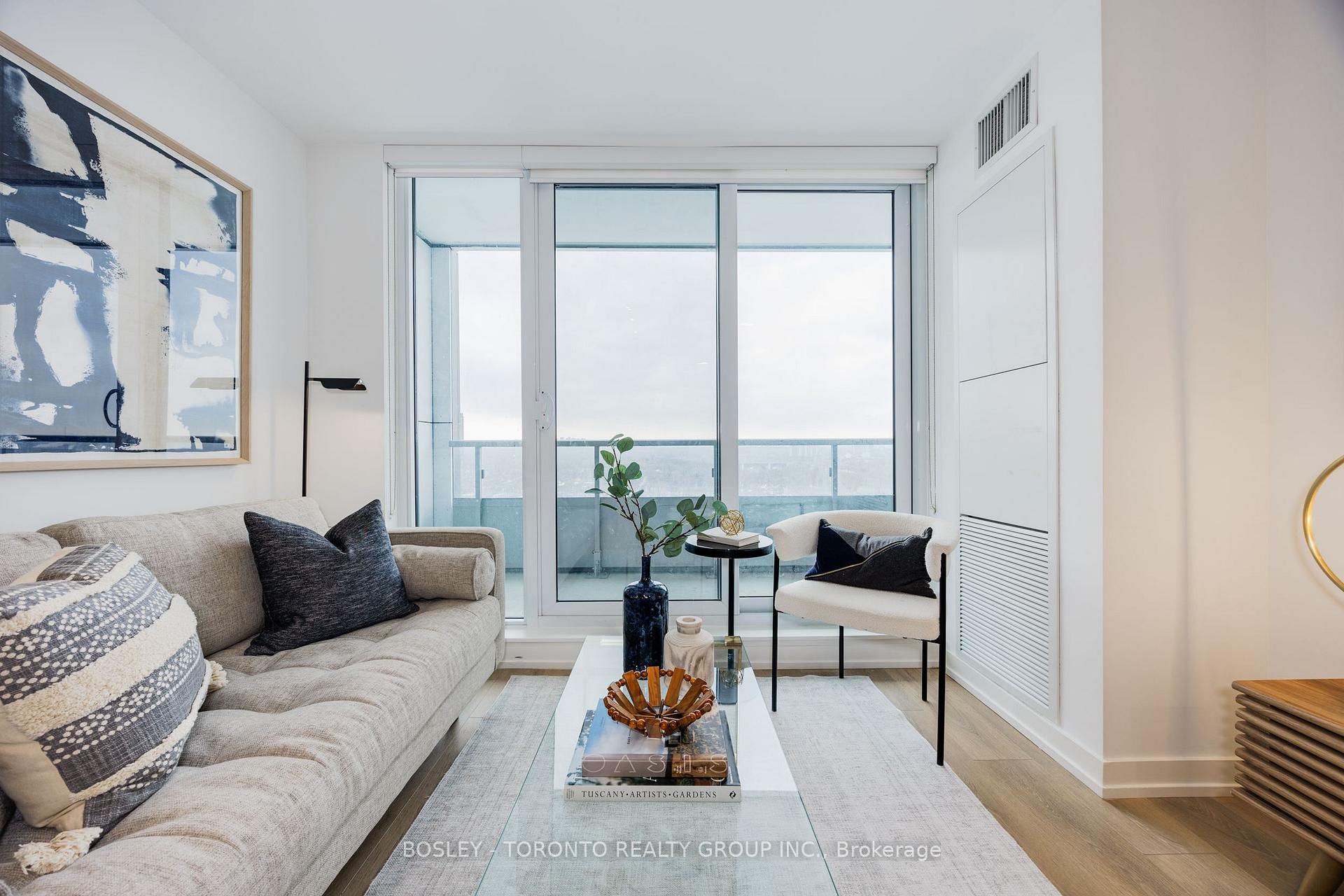 Photo 3 of Unit 2410, 225 Sumach Street, Toronto, Regent Park — HOMEH