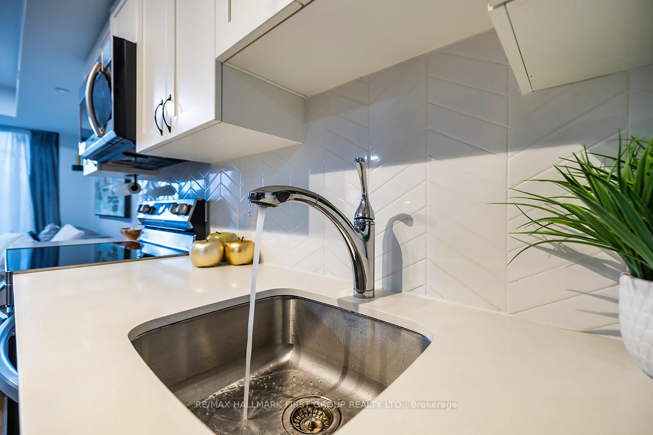 Photo 7 of Unit 216, 1480 Bayly Street, Pickering, Bay Ridges — HOMEH