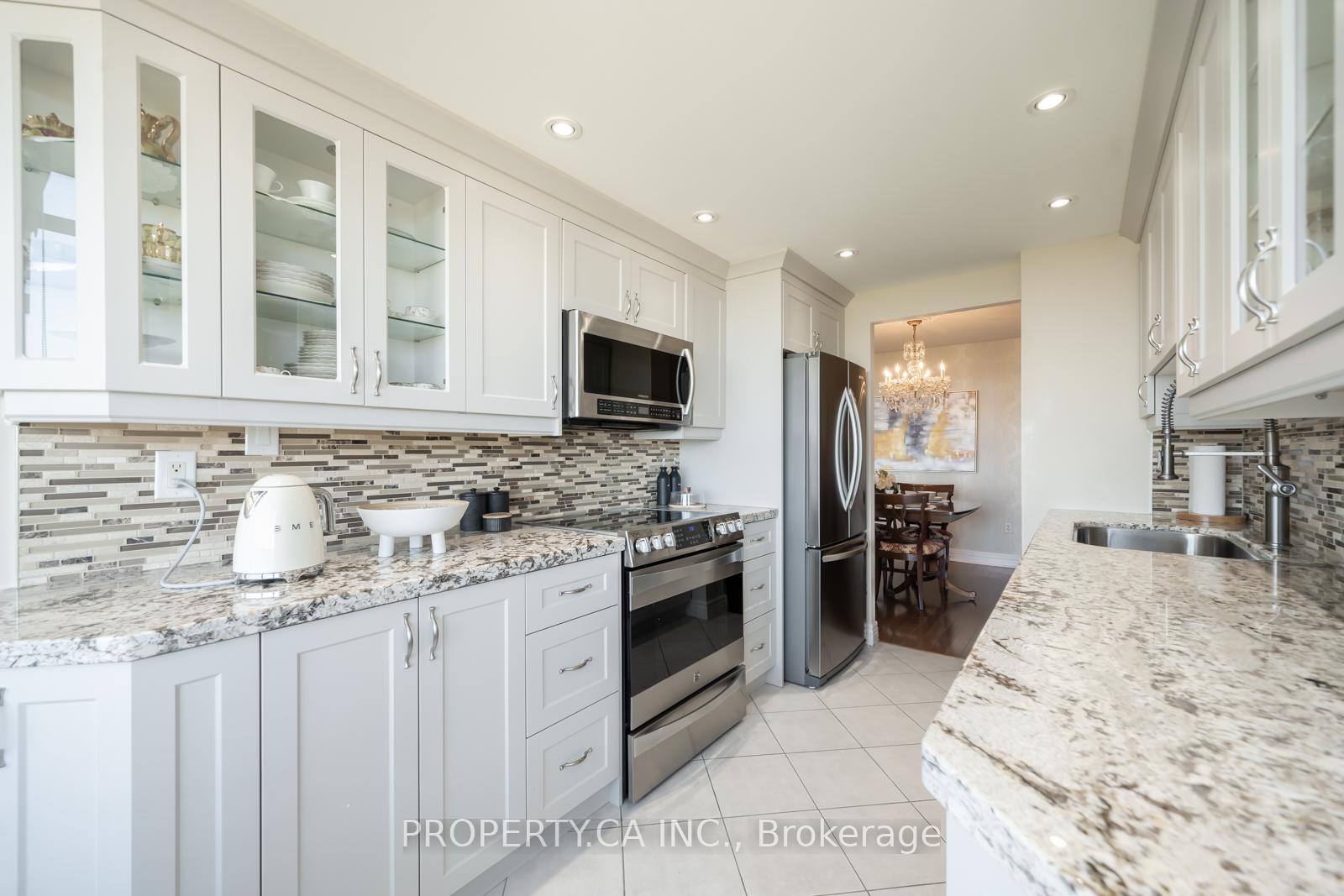 Photo 1 of Unit 1405, 7460 Bathurst Street, Vaughan, Brownridge — HOMEH