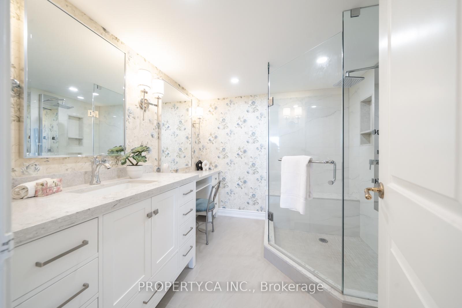 Photo 8 of Unit 1405, 7460 Bathurst Street, Vaughan, Brownridge — HOMEH
