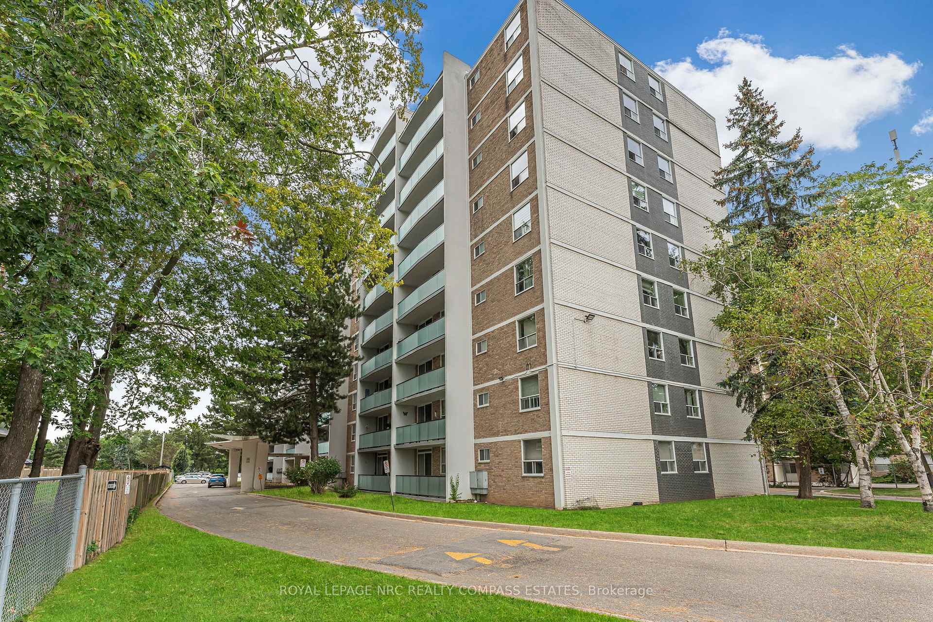 Photo 26 of Unit 705, 359 Geneva Street, St. Catharines, Fairview — HOMEH